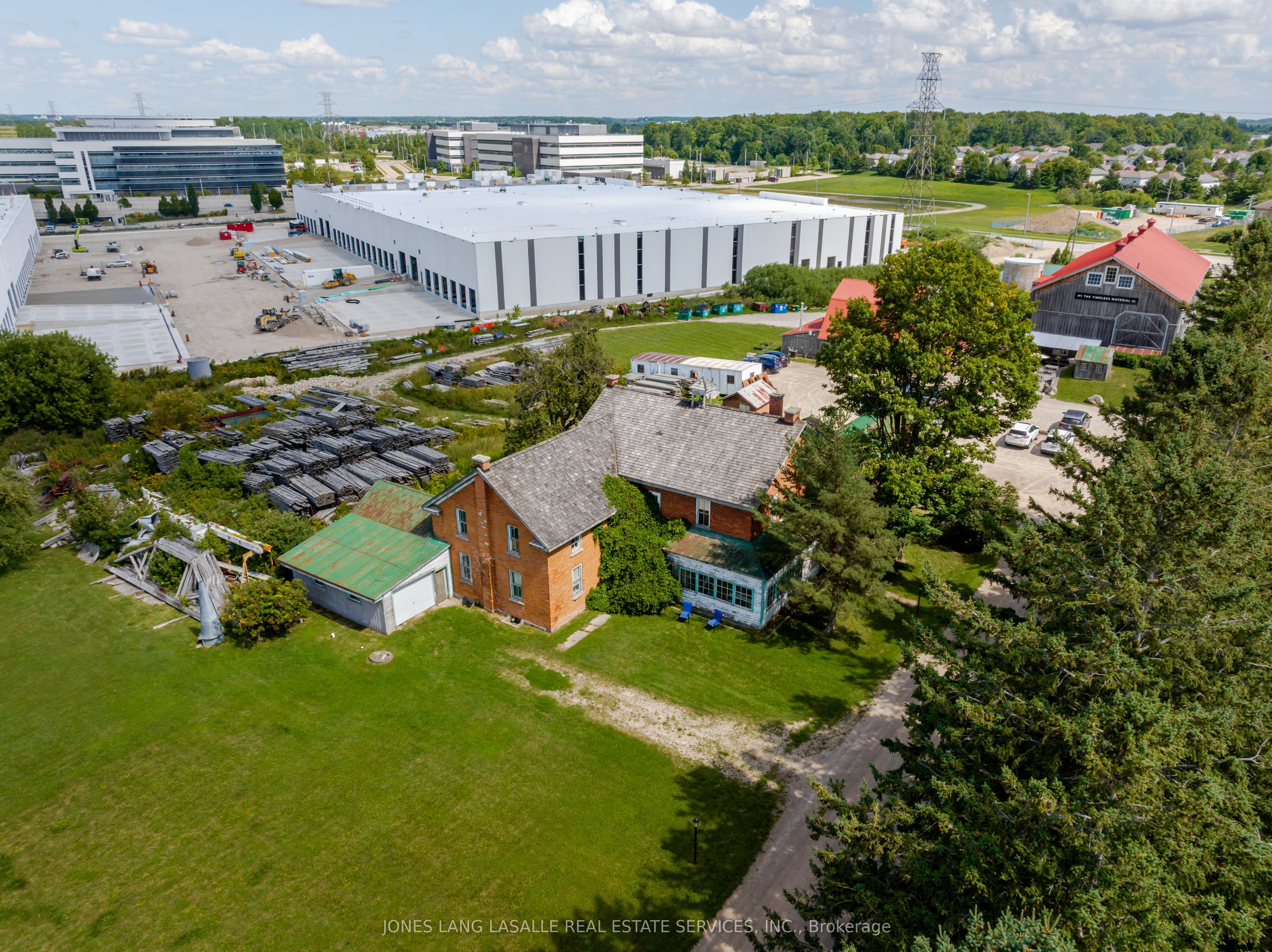 305 Northfield Drive