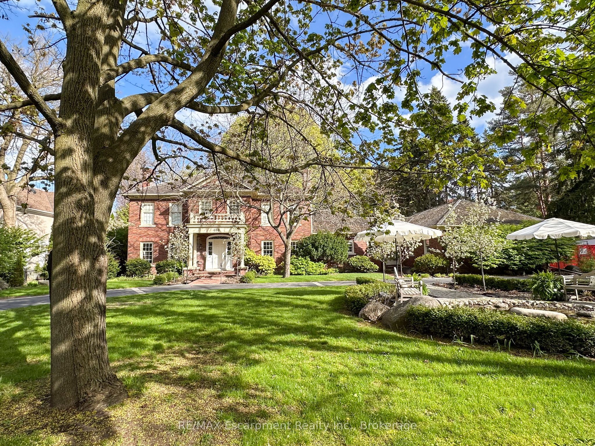 488 Macdonald Road