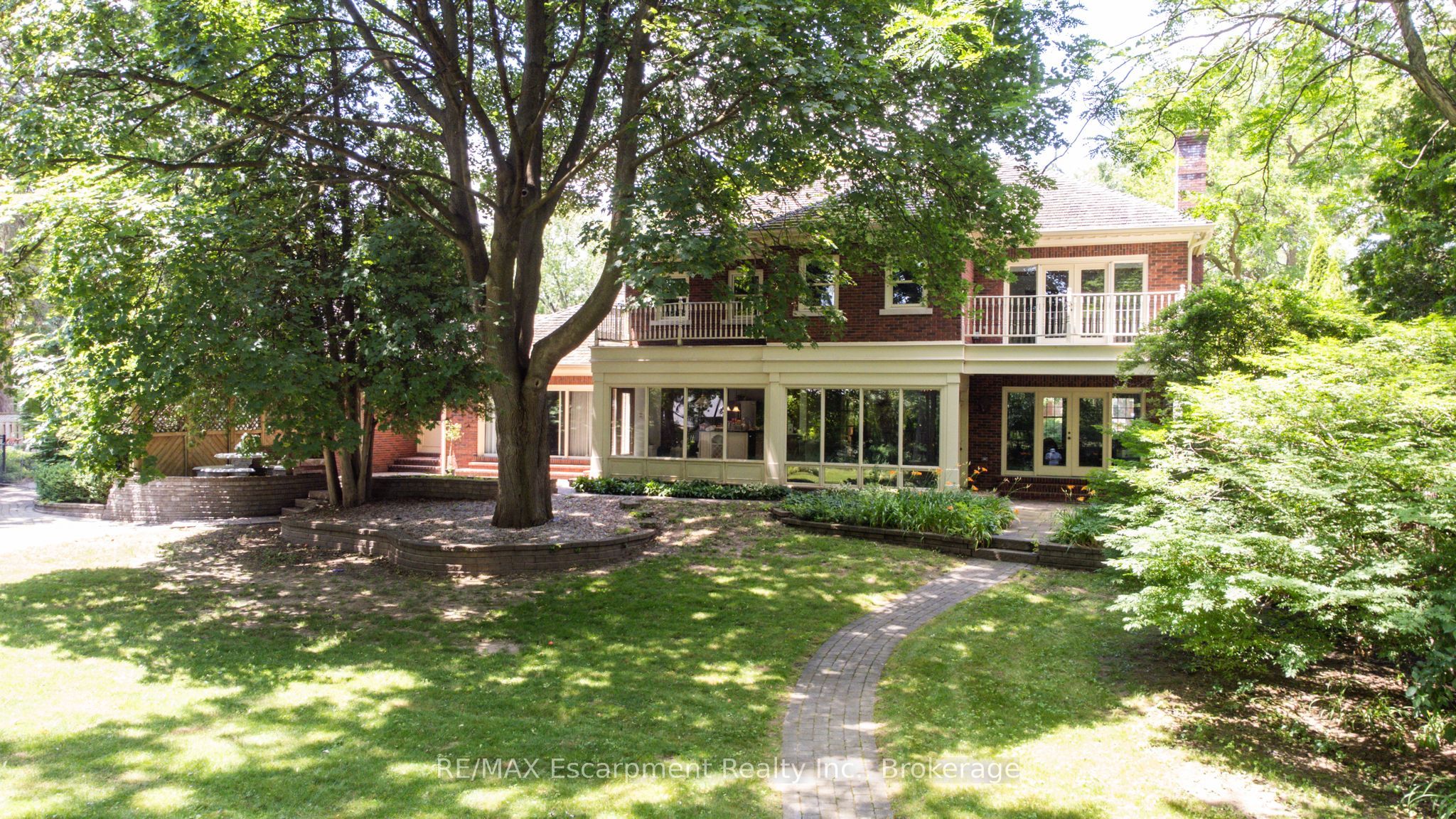 488 Macdonald Road