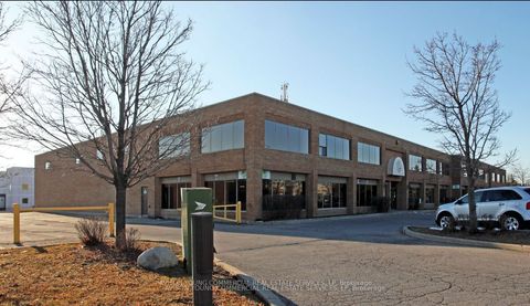 5 Abacus Road Brampton ON L6T 5B7