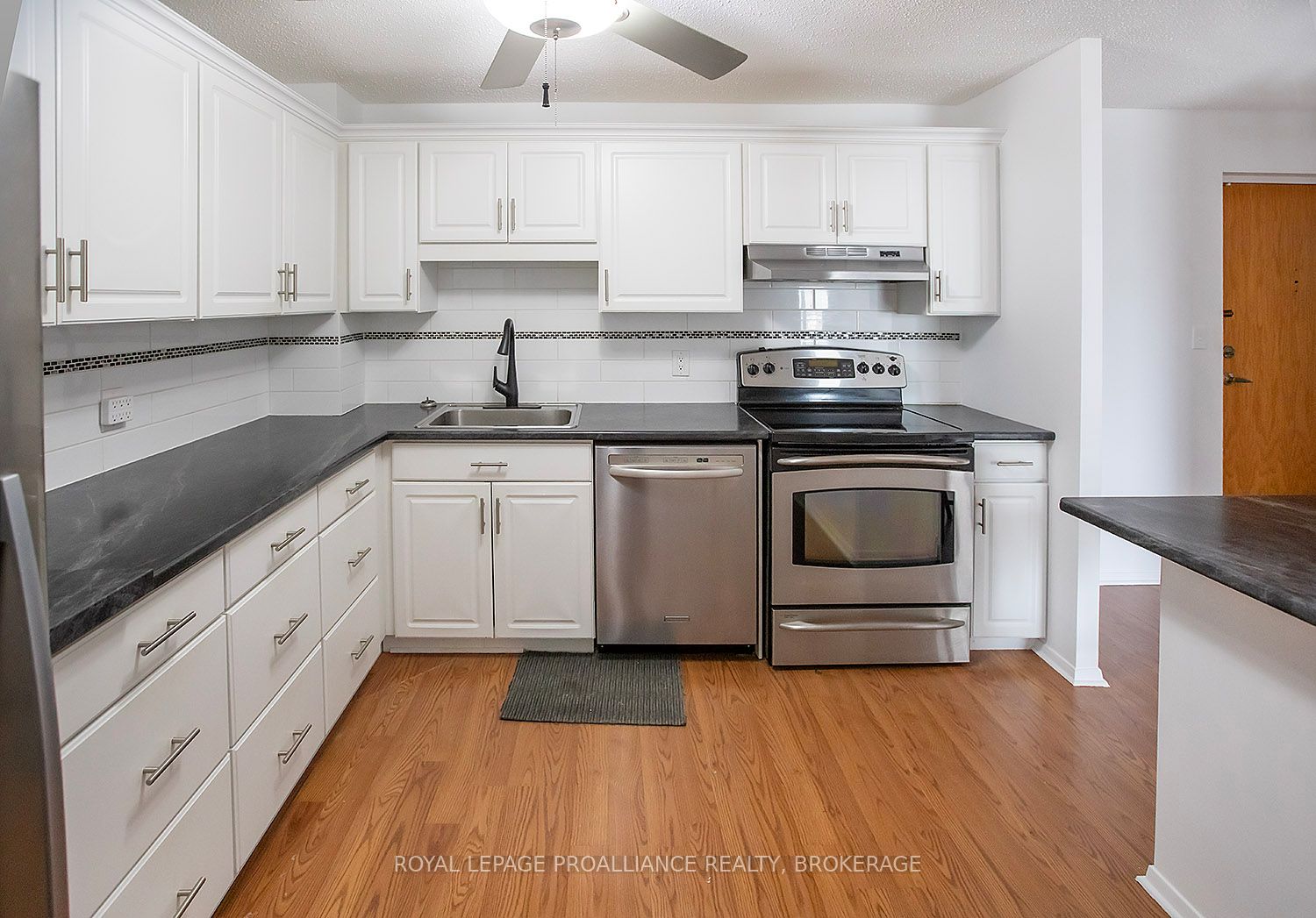 120 Barrett Court 305