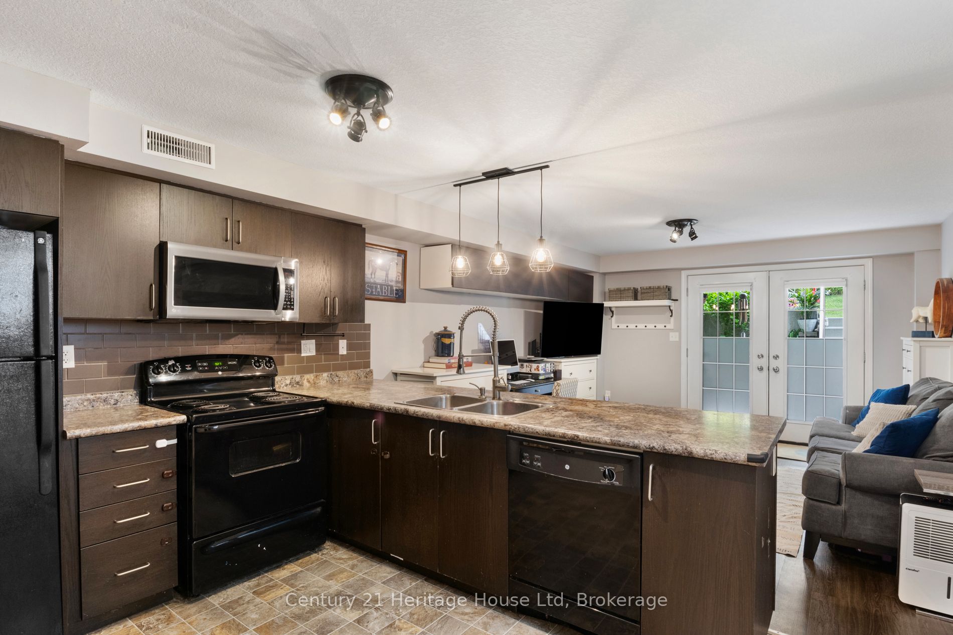 35 Mountford Drive 56