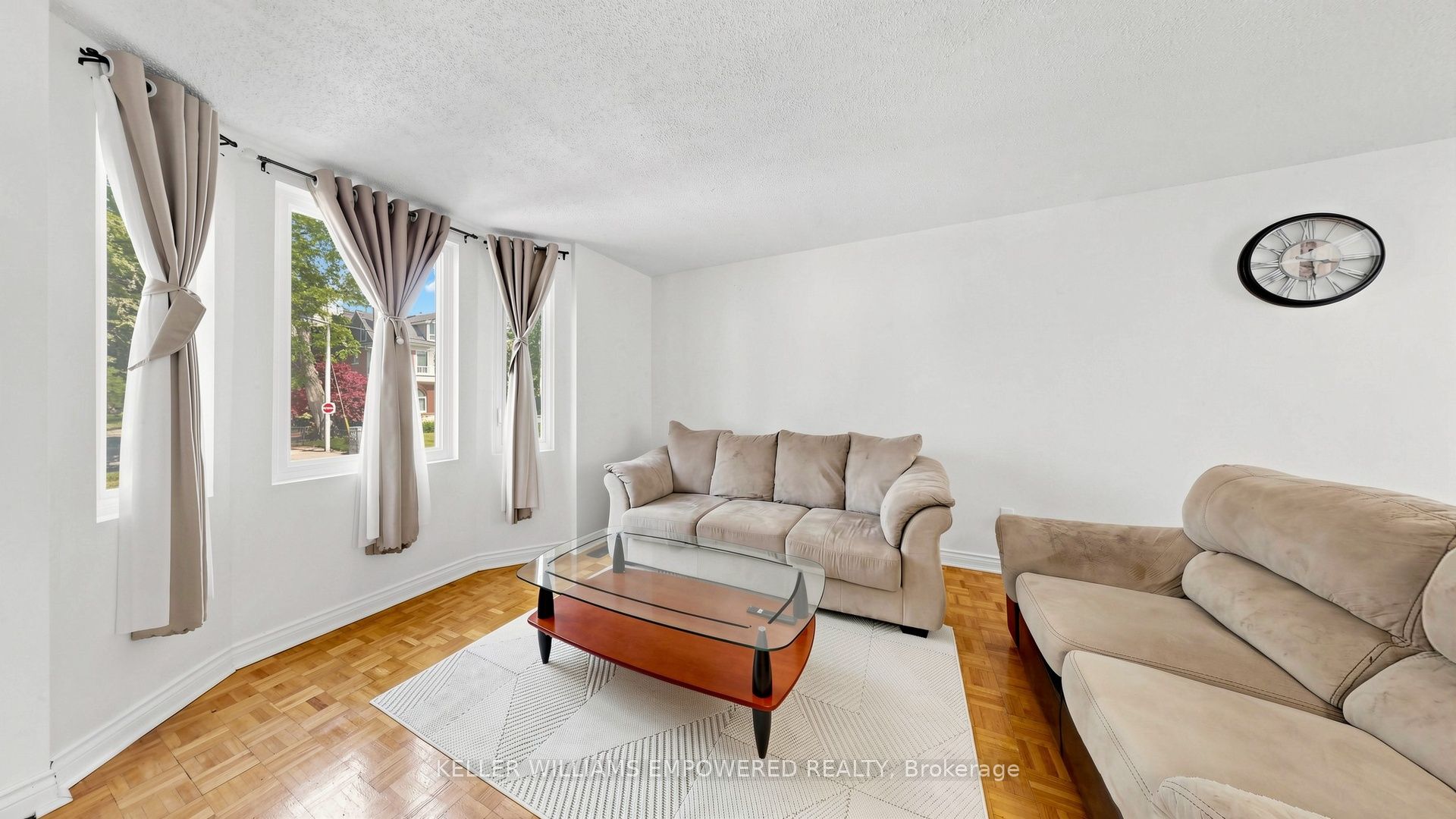 156A Dowling Avenue