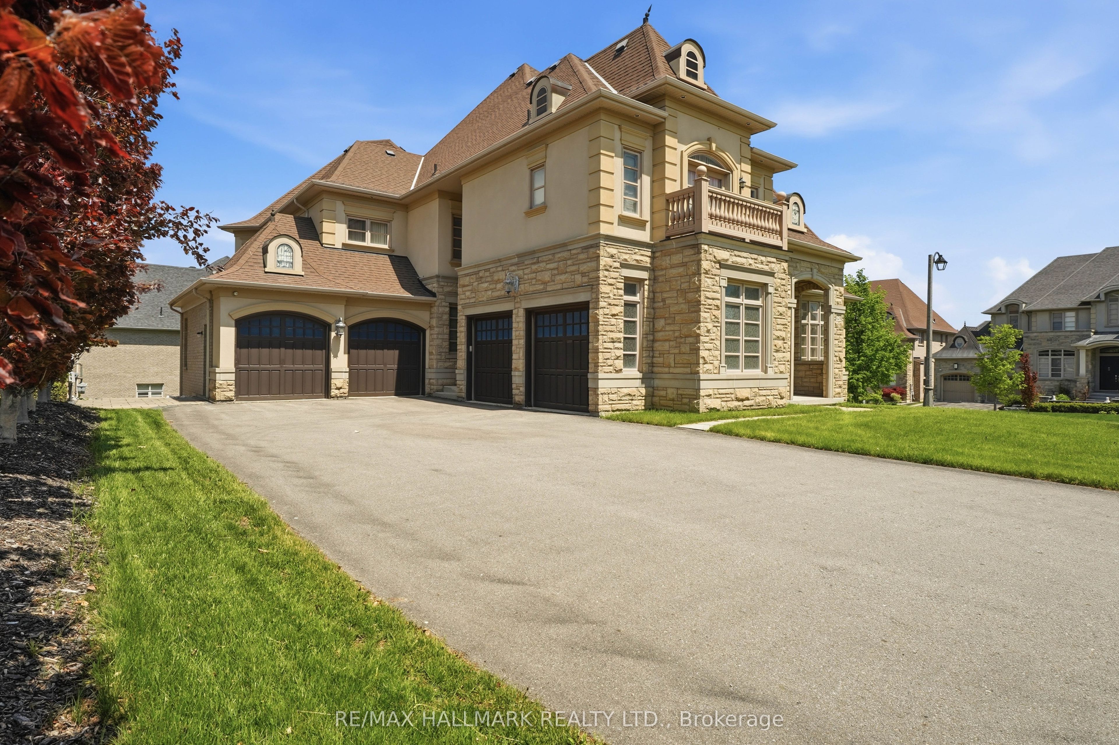 123 Carisbrooke Circle