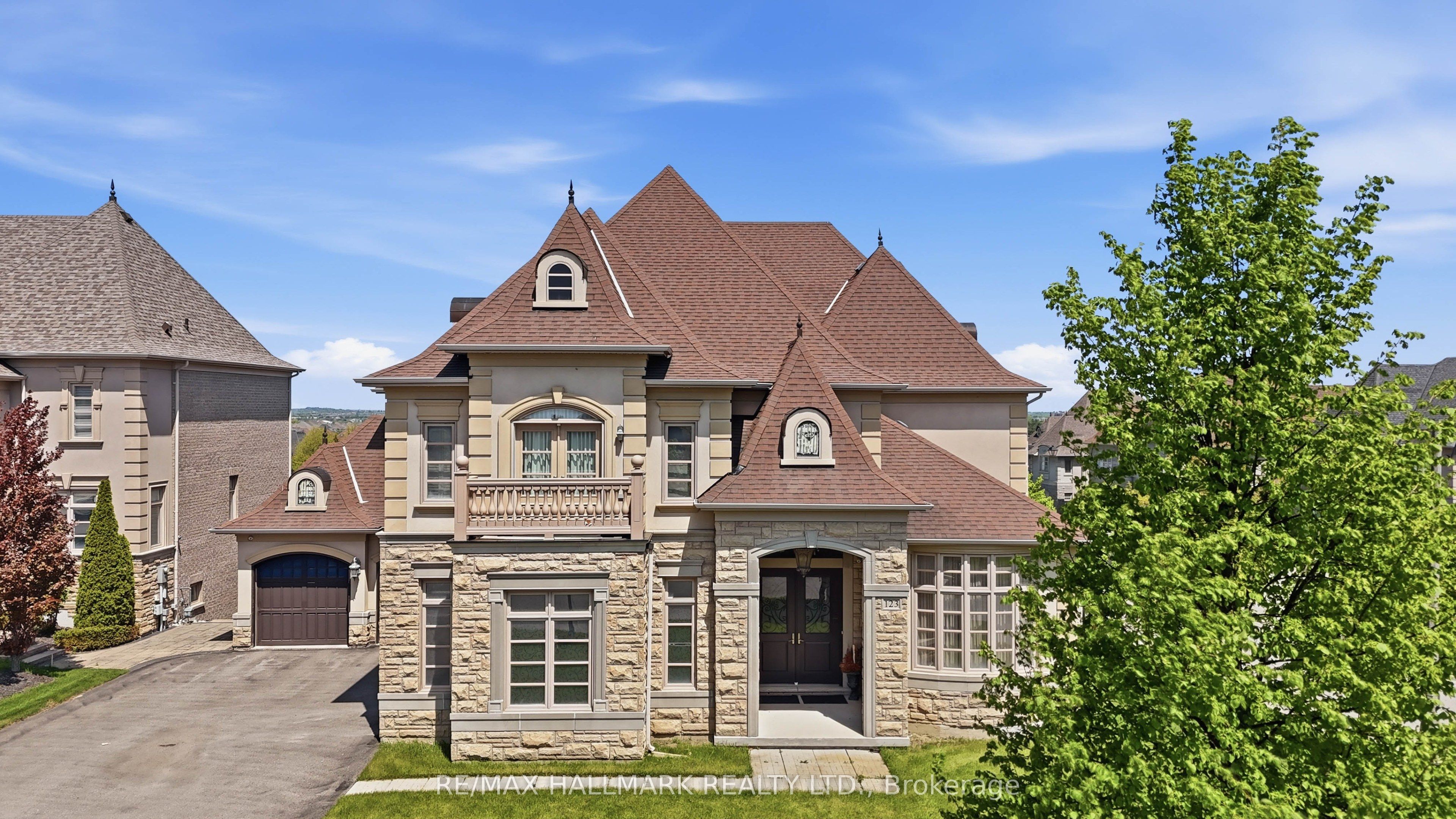 123 Carisbrooke Circle