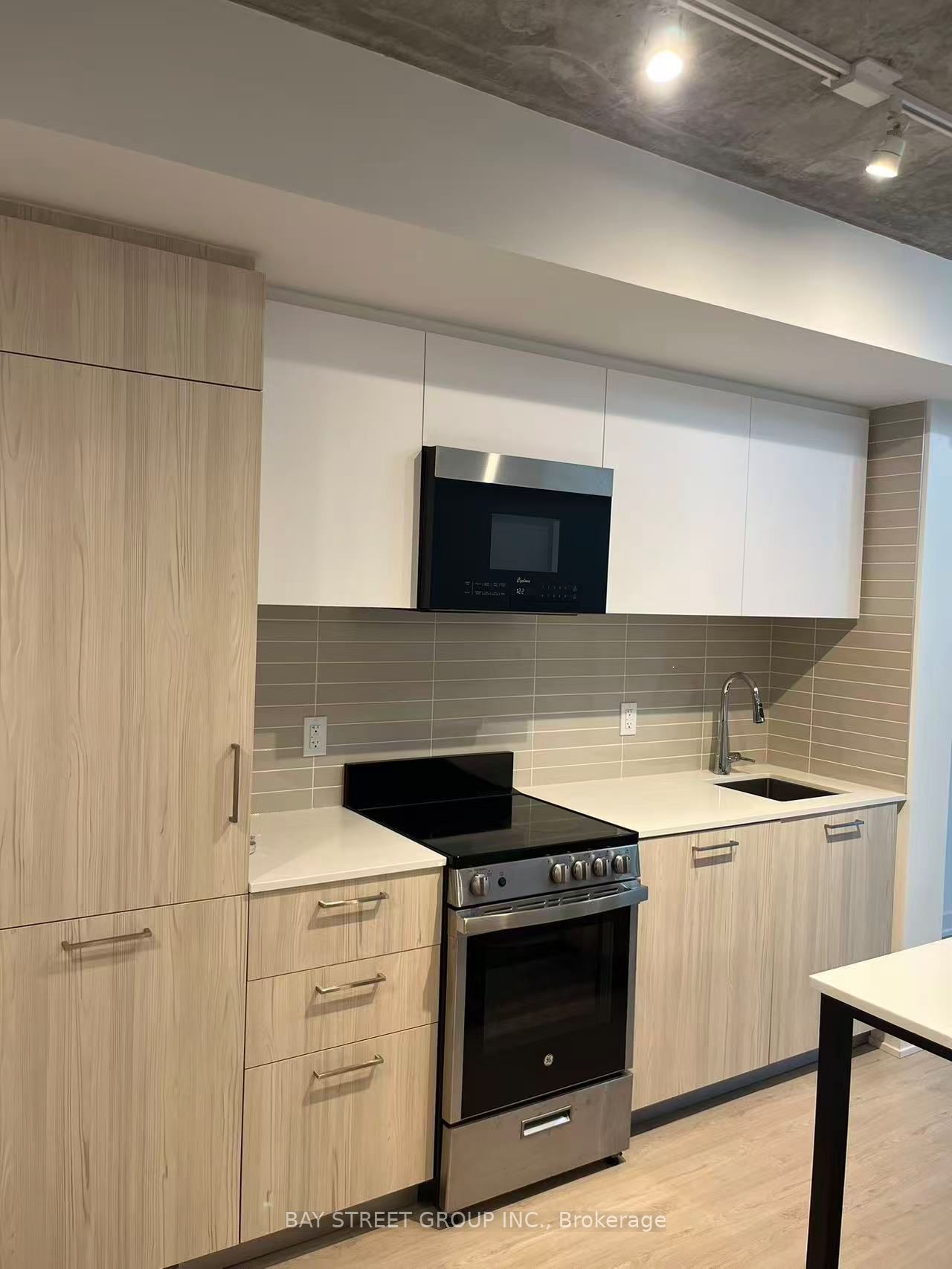 65 Mutual Street 1108