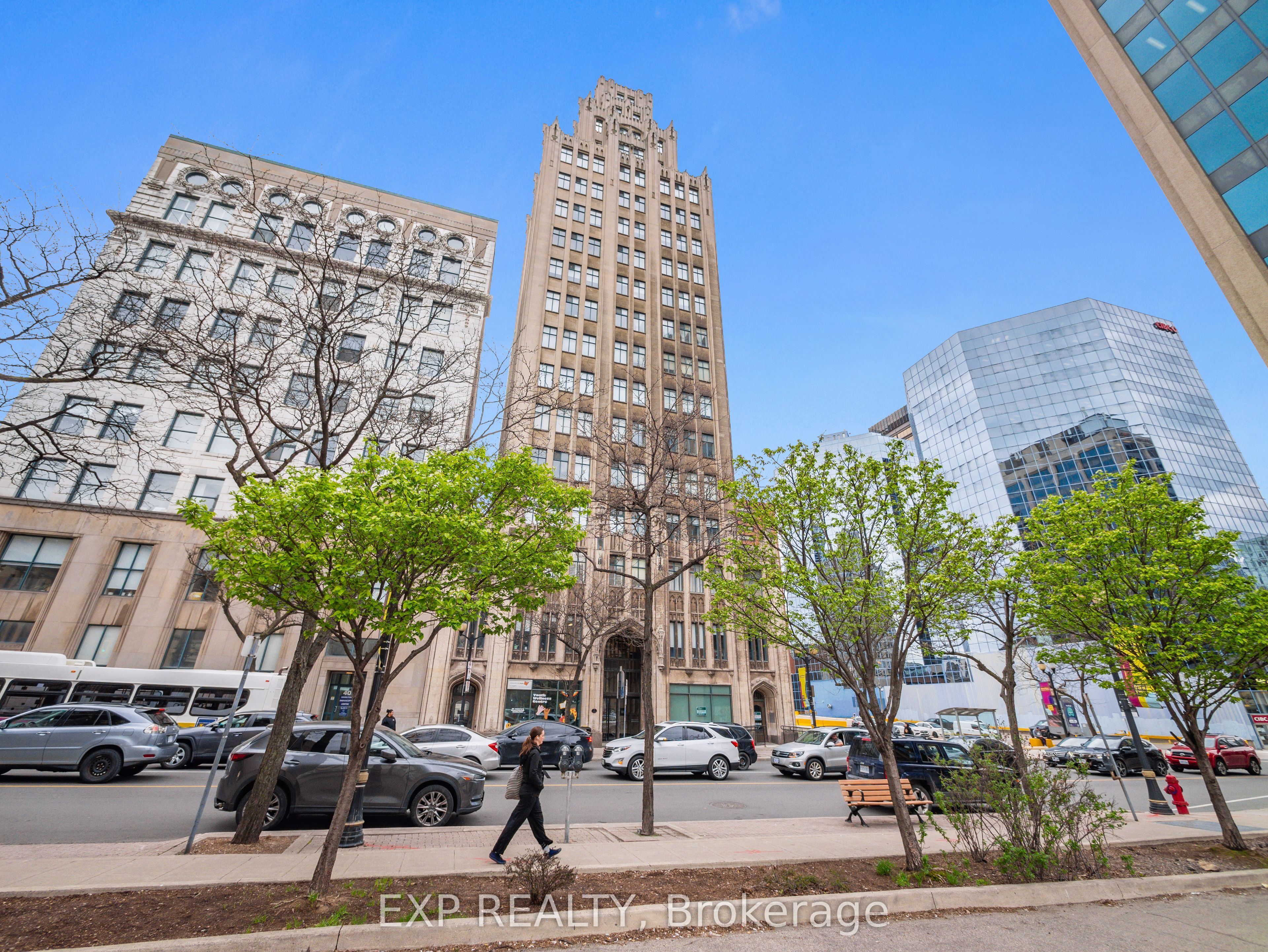 36 James Street S 805