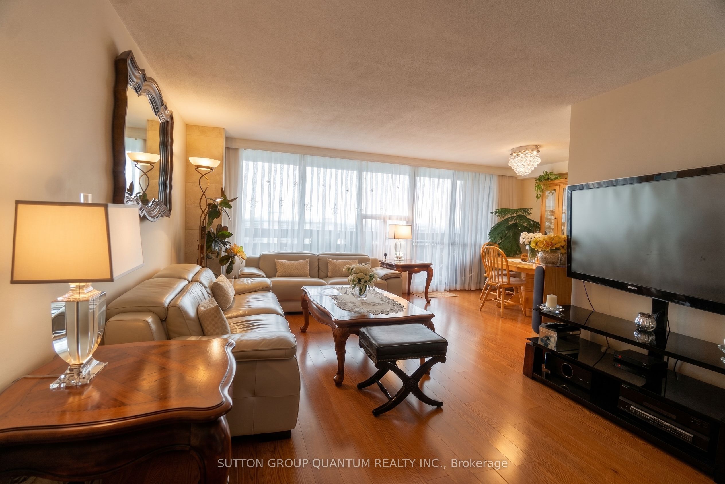 11 Wincott Drive 1810