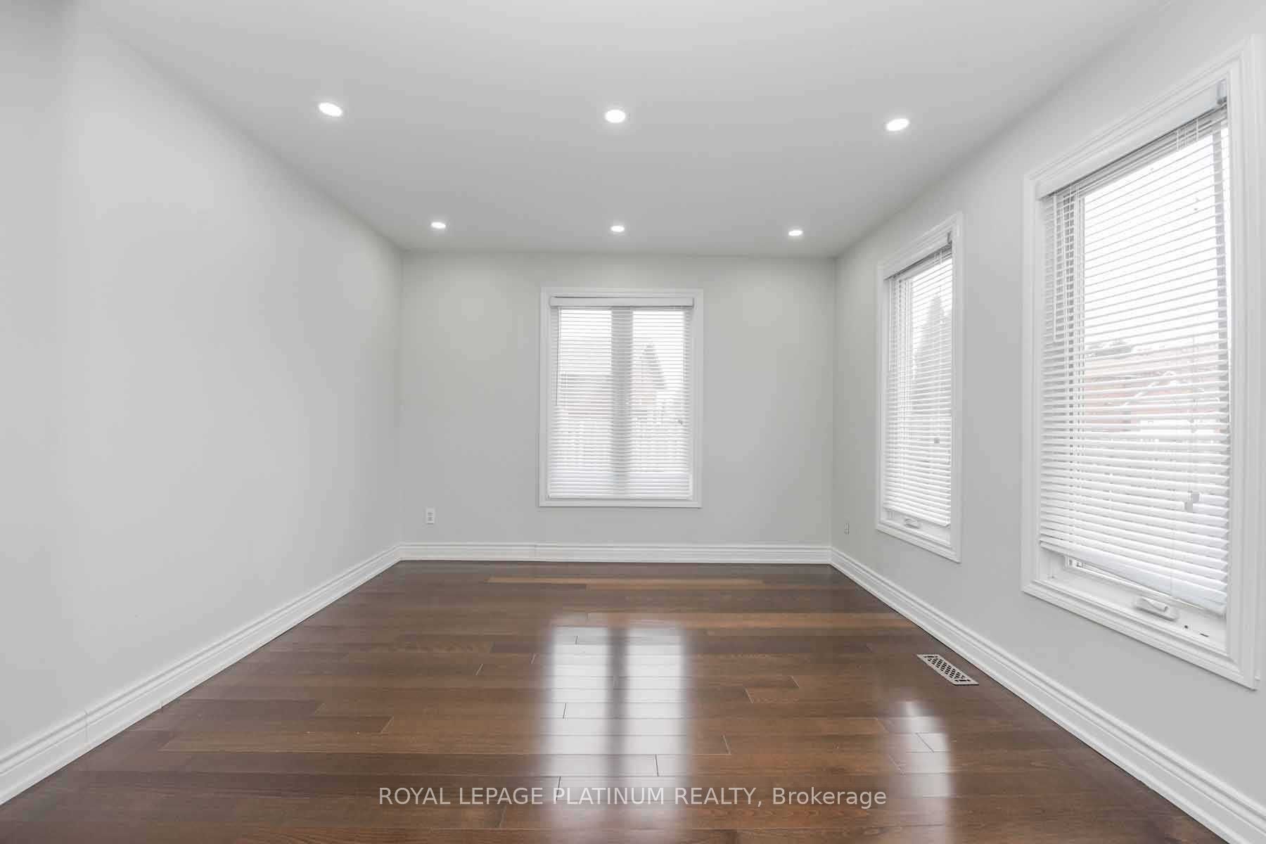 63 Lord Simcoe Drive