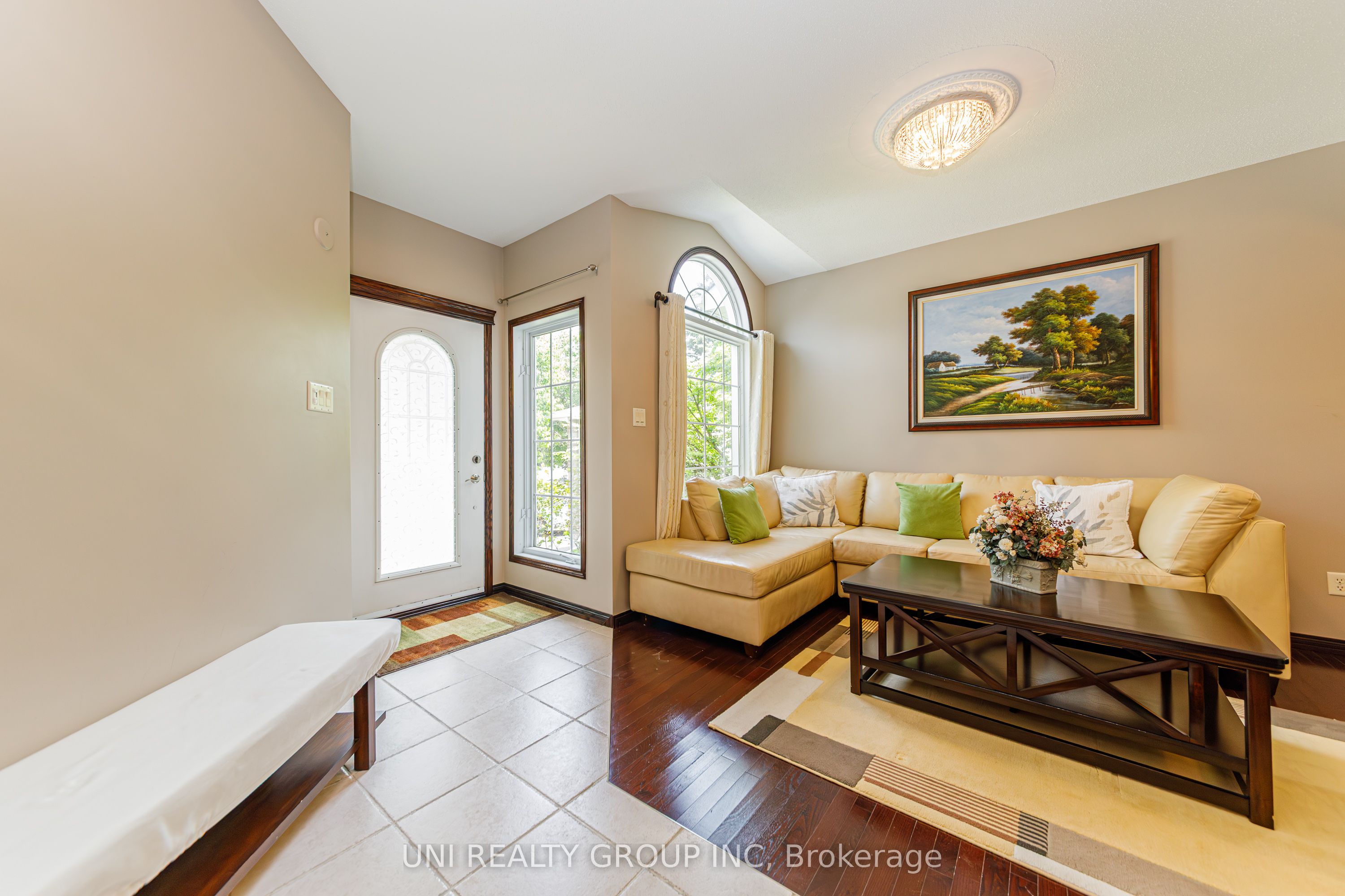 11 LANGFORD Crescent