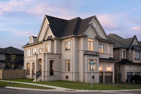 94 Crawford Drive King ON L7B 0P9