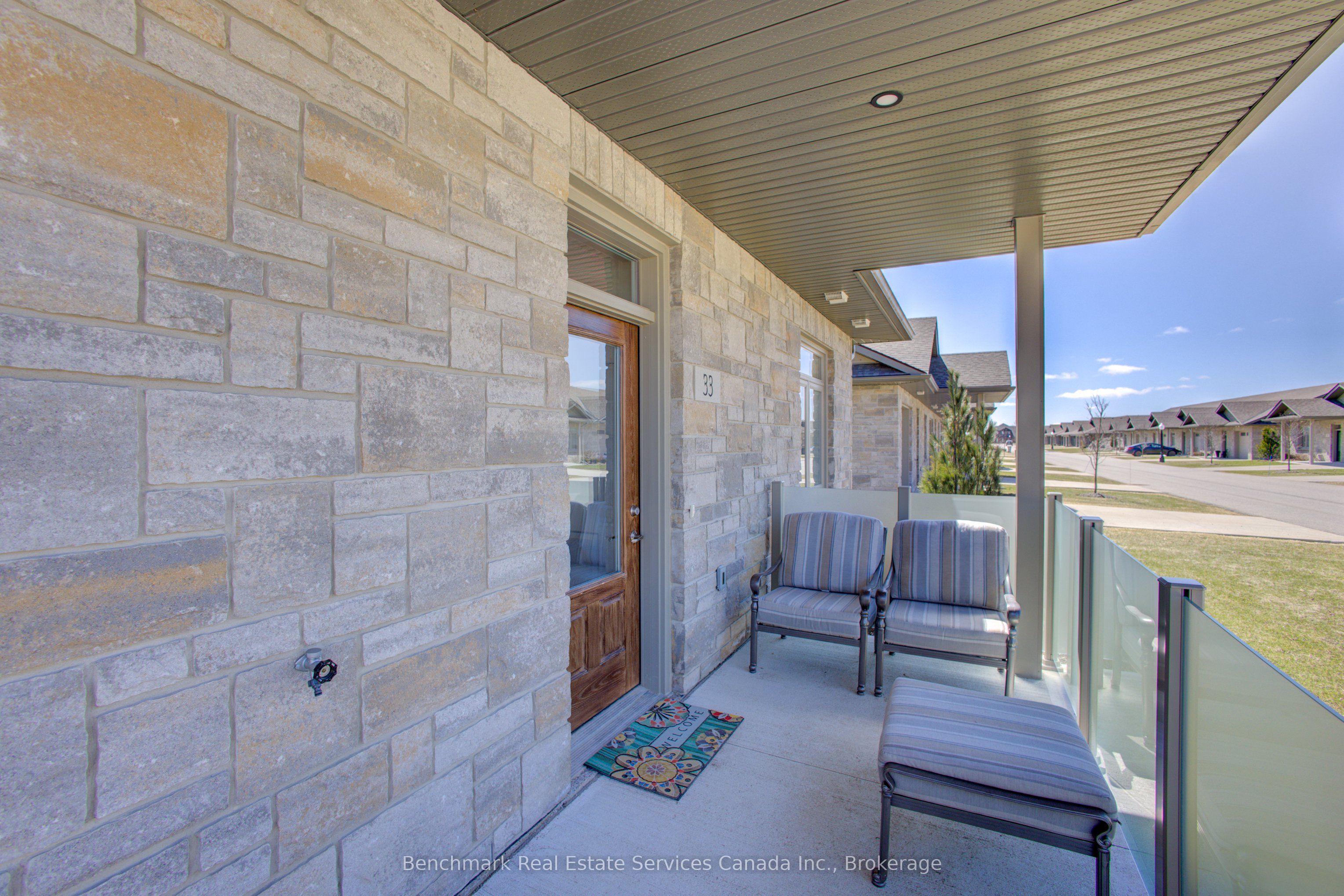 375 Mitchell Road S 33