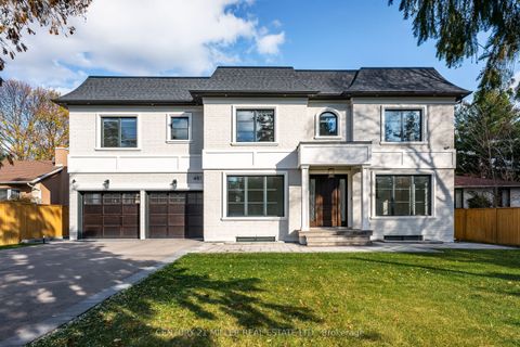 481 Chartwell Road Oakville ON L6J 4A6