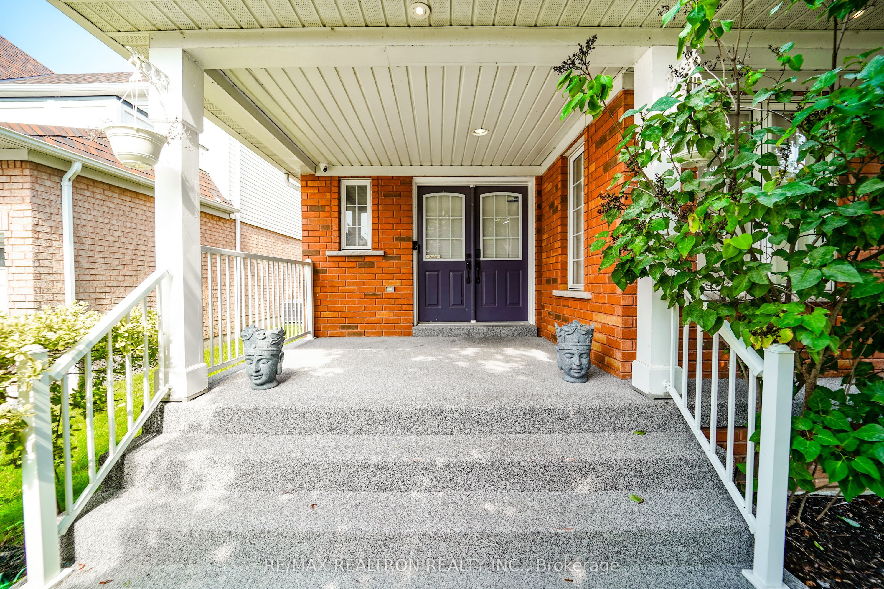 96 Hoile Drive
