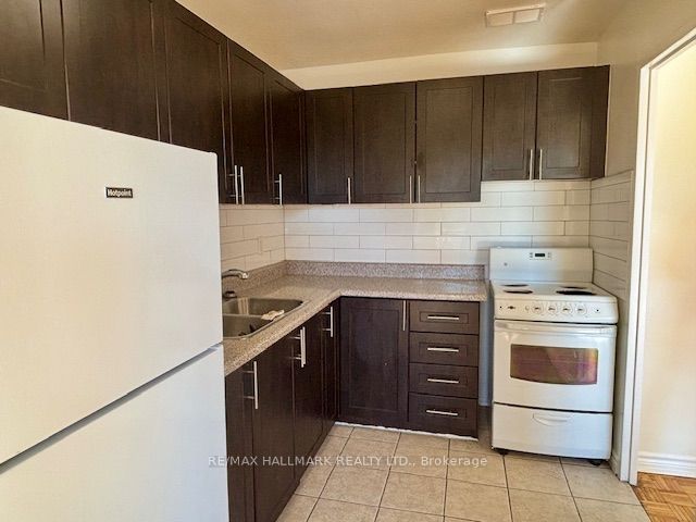 515 North Service Road 2-408