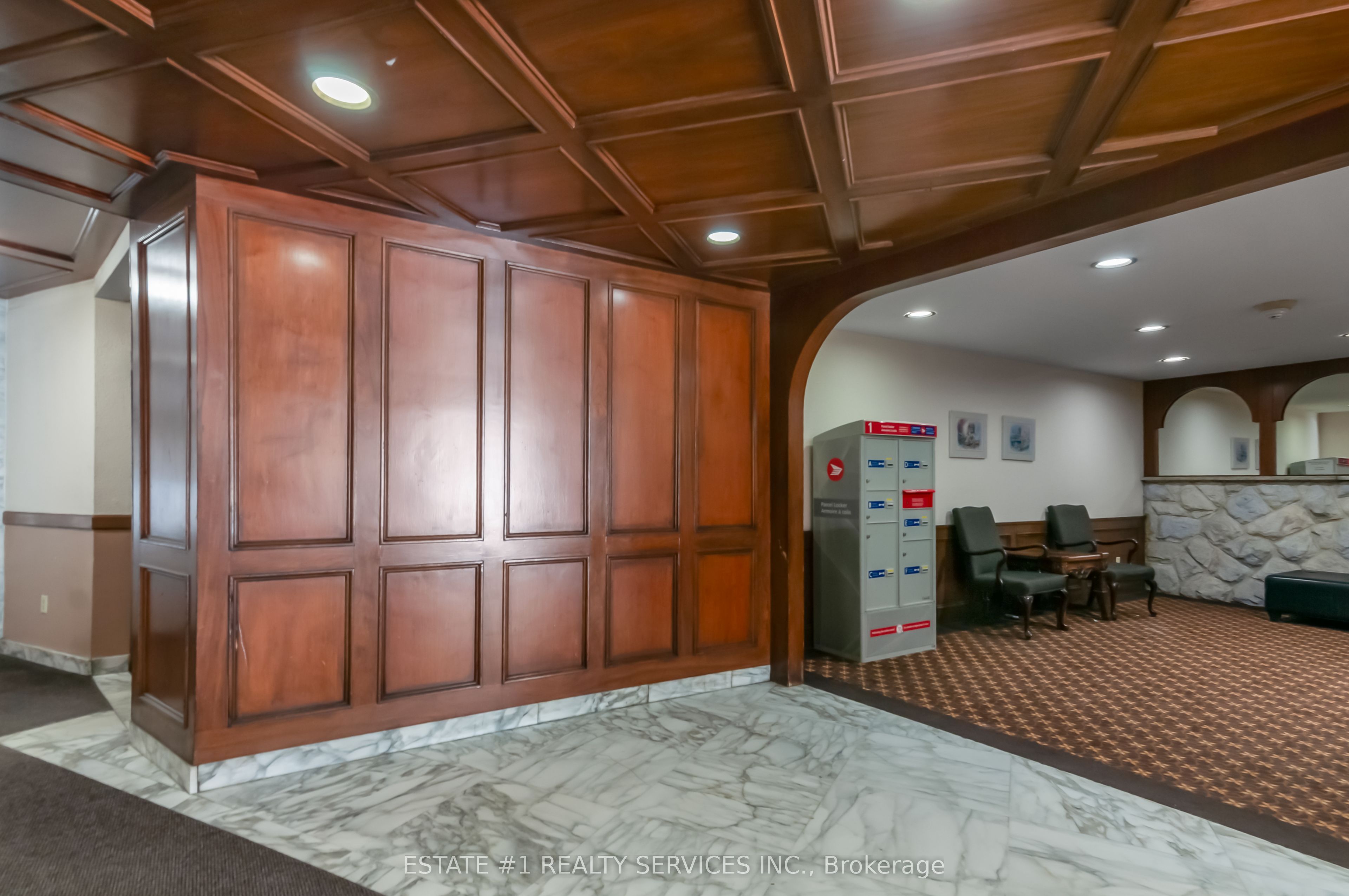 3555 Derry Road E 402