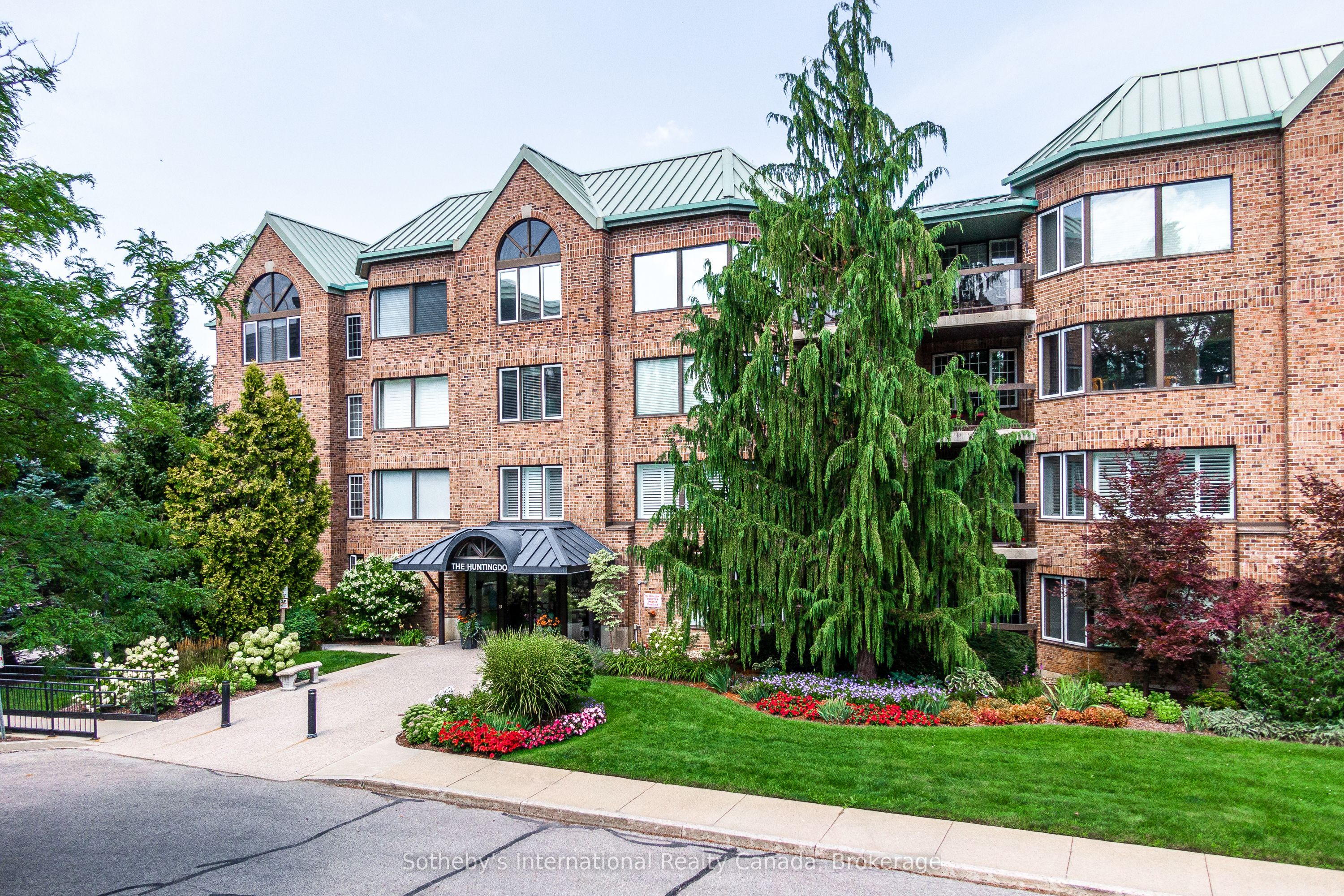 30 Front Street 401