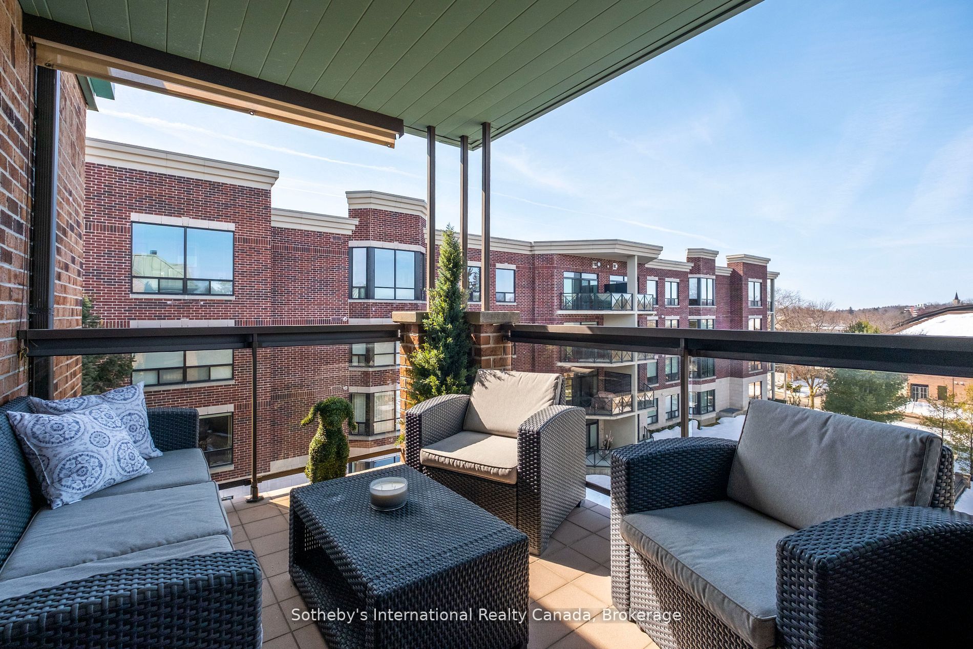 30 Front Street 401