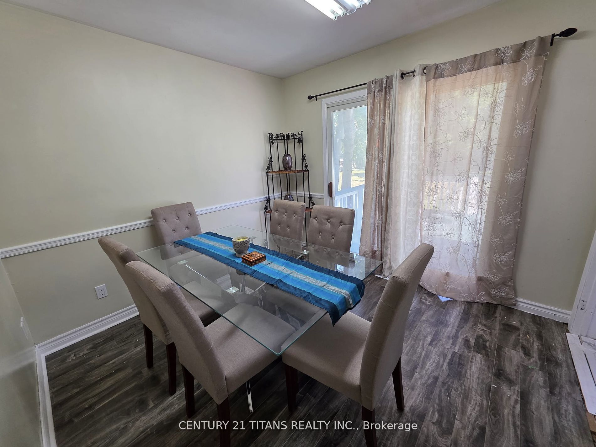 1604 Highway No. 2 Road