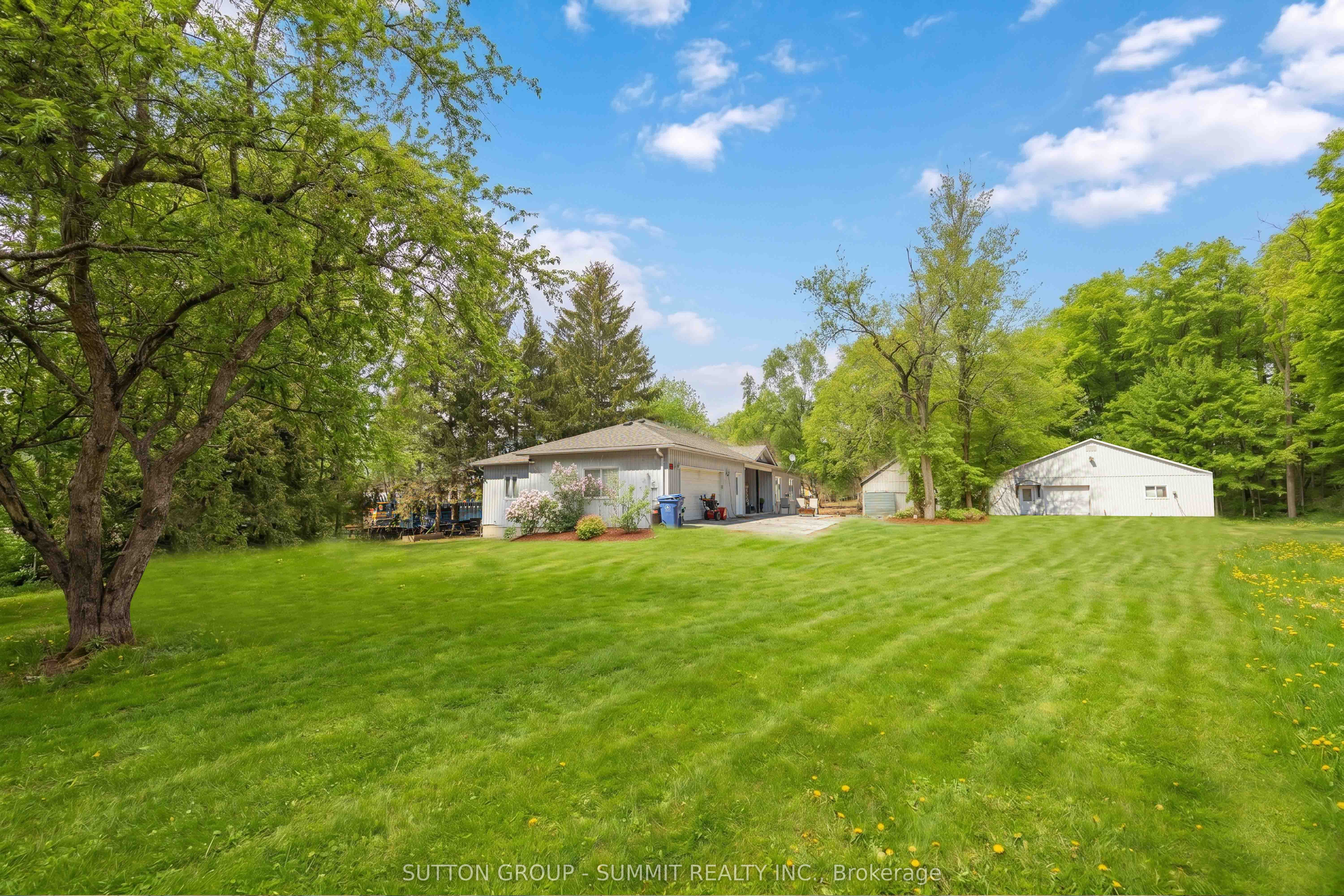 4932 Aurora Road