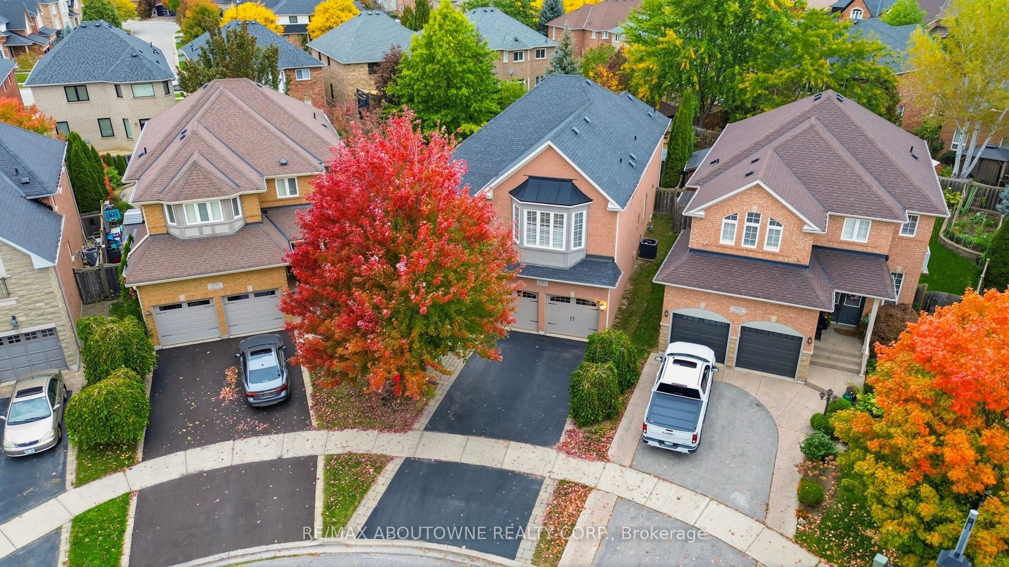 2447 Highmount Crescent
