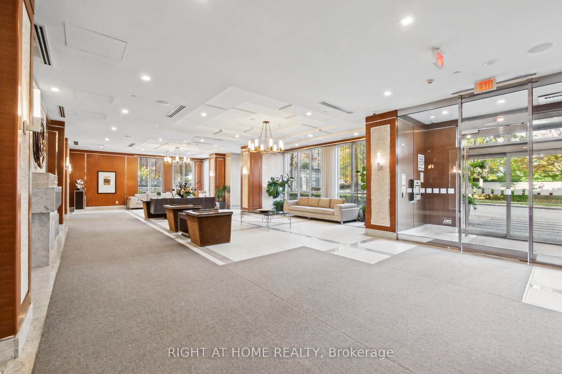 15 Viking Lane 2301