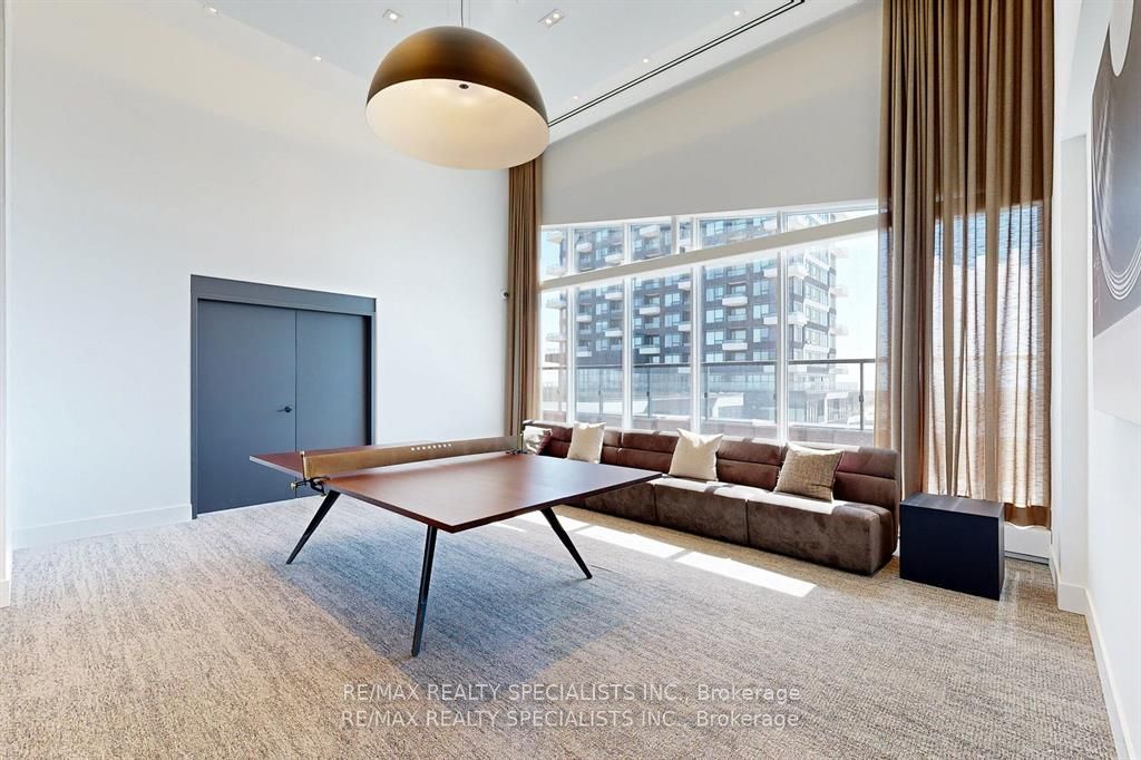 2489 Taunton Road 1417