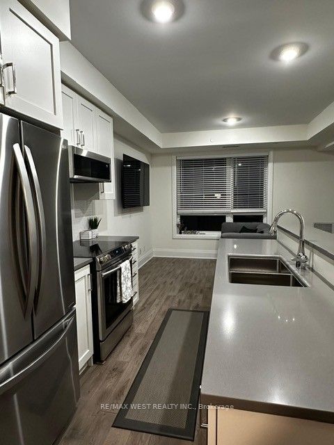 2 Adam Sellers Street 412