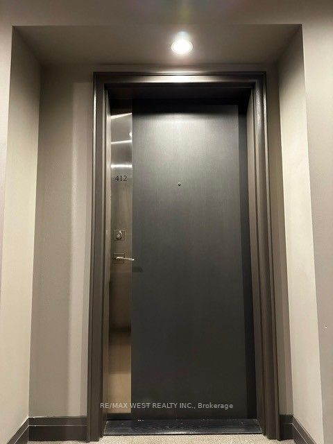 2 Adam Sellers Street 412