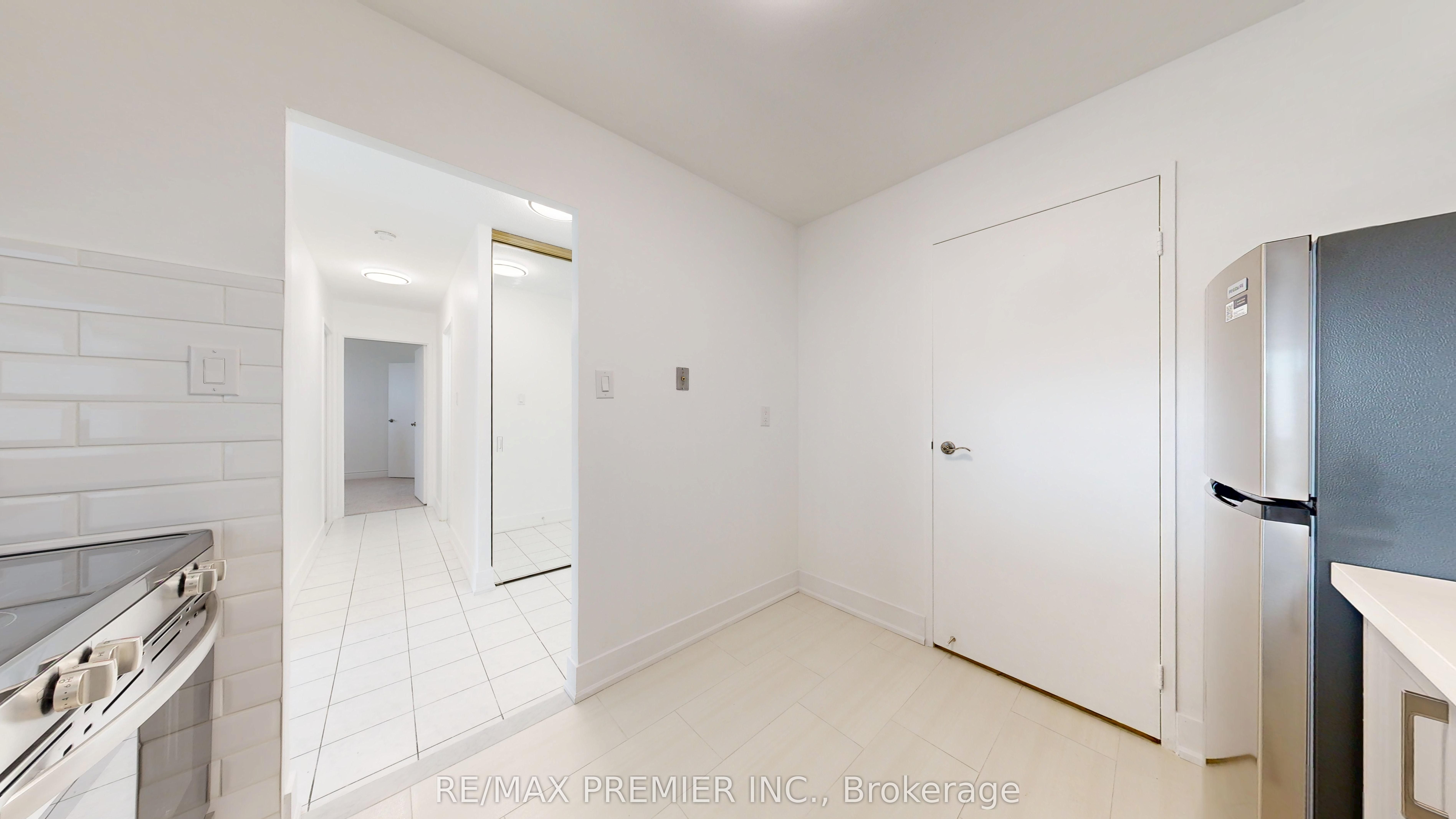 238 Albion Road 1607