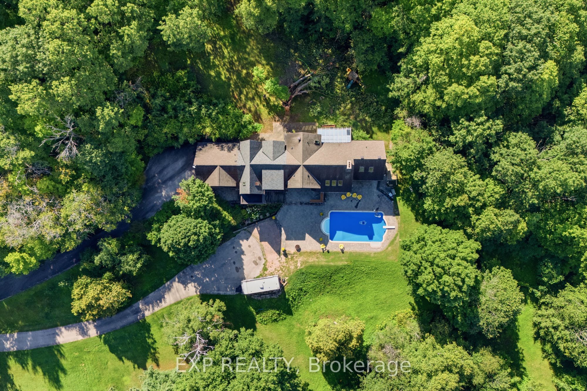 1785 Davis Drive W