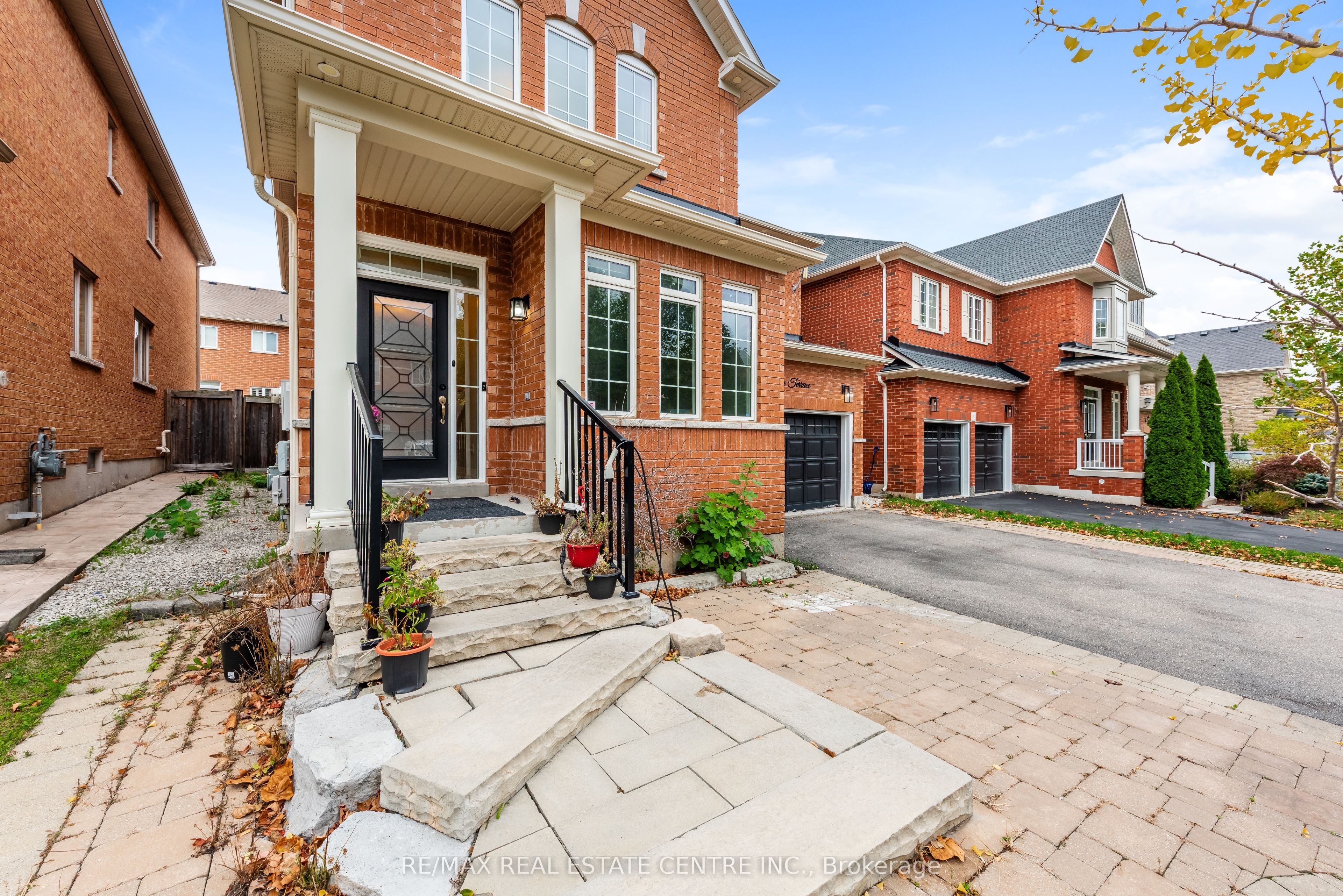 456 Laundon Terrace