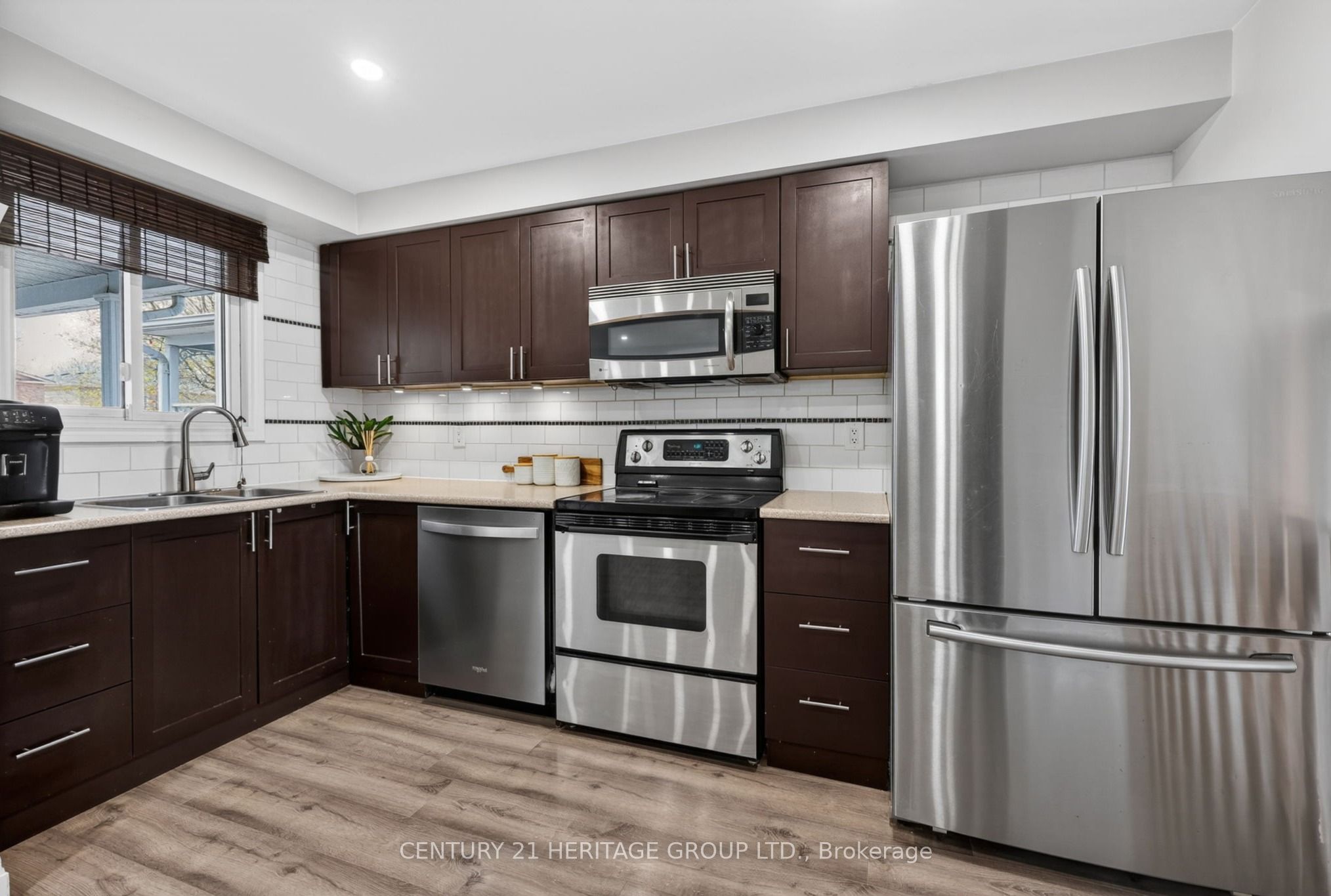 27 Longview Drive