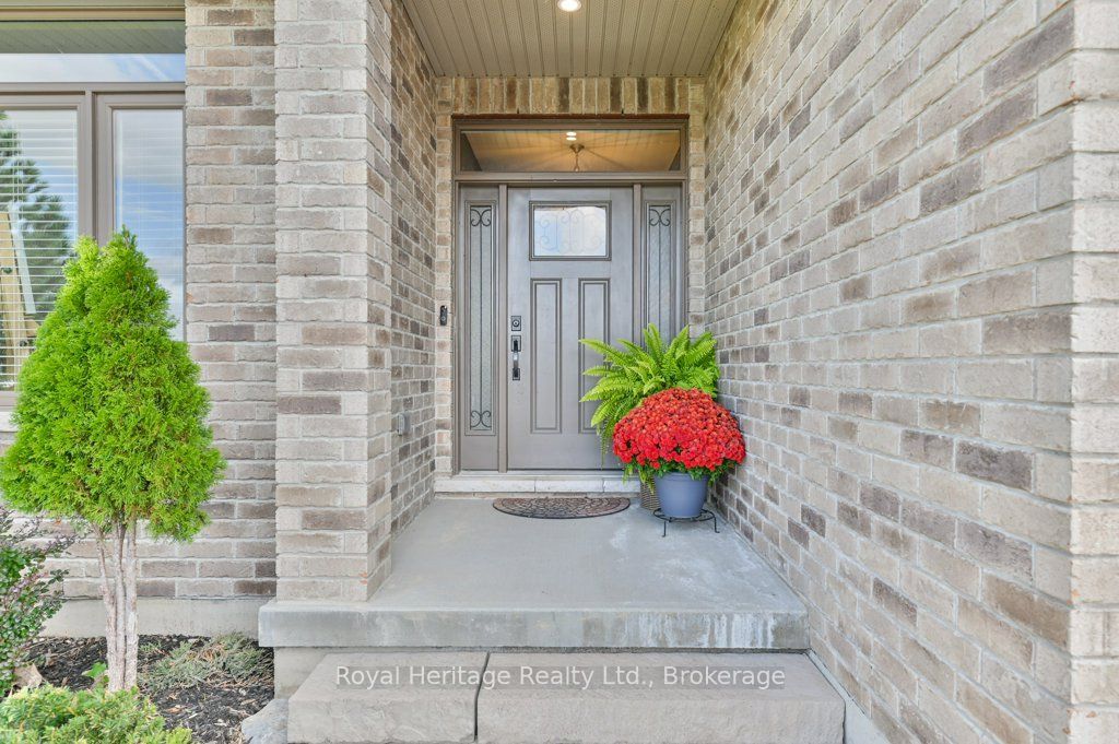 54 Hummingbird Drive