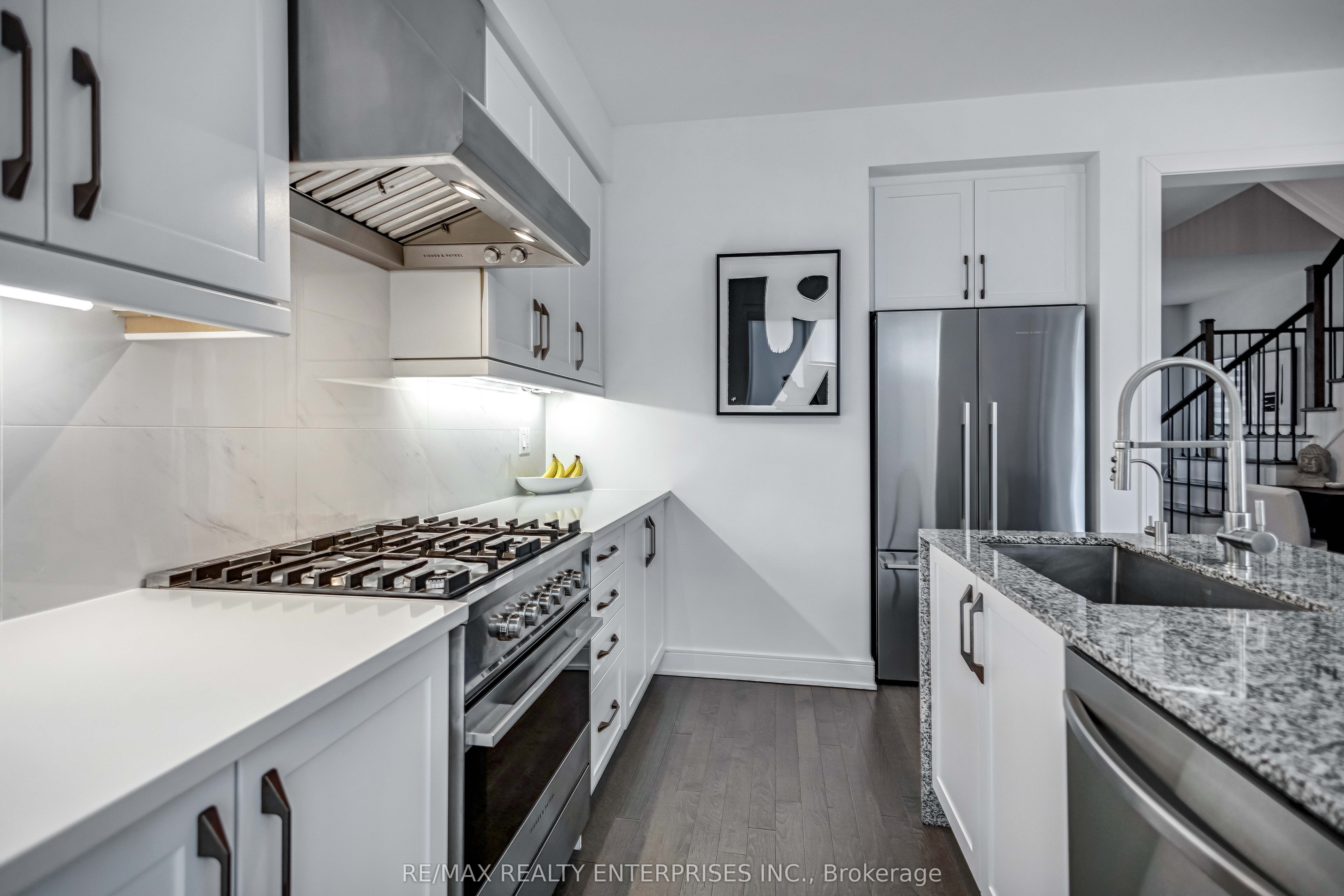 2497 Littlefield Crescent