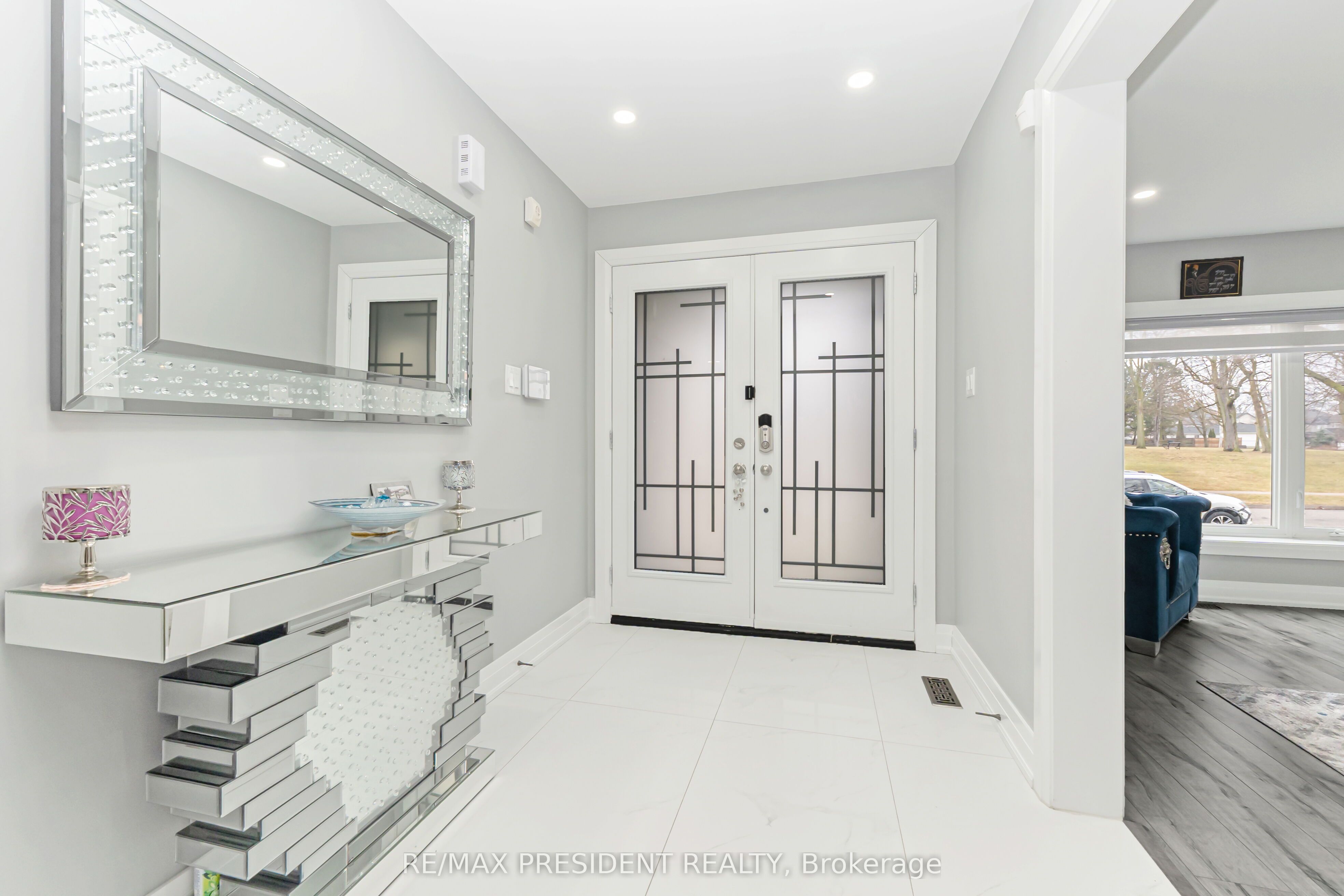 212 Wedgewood Drive