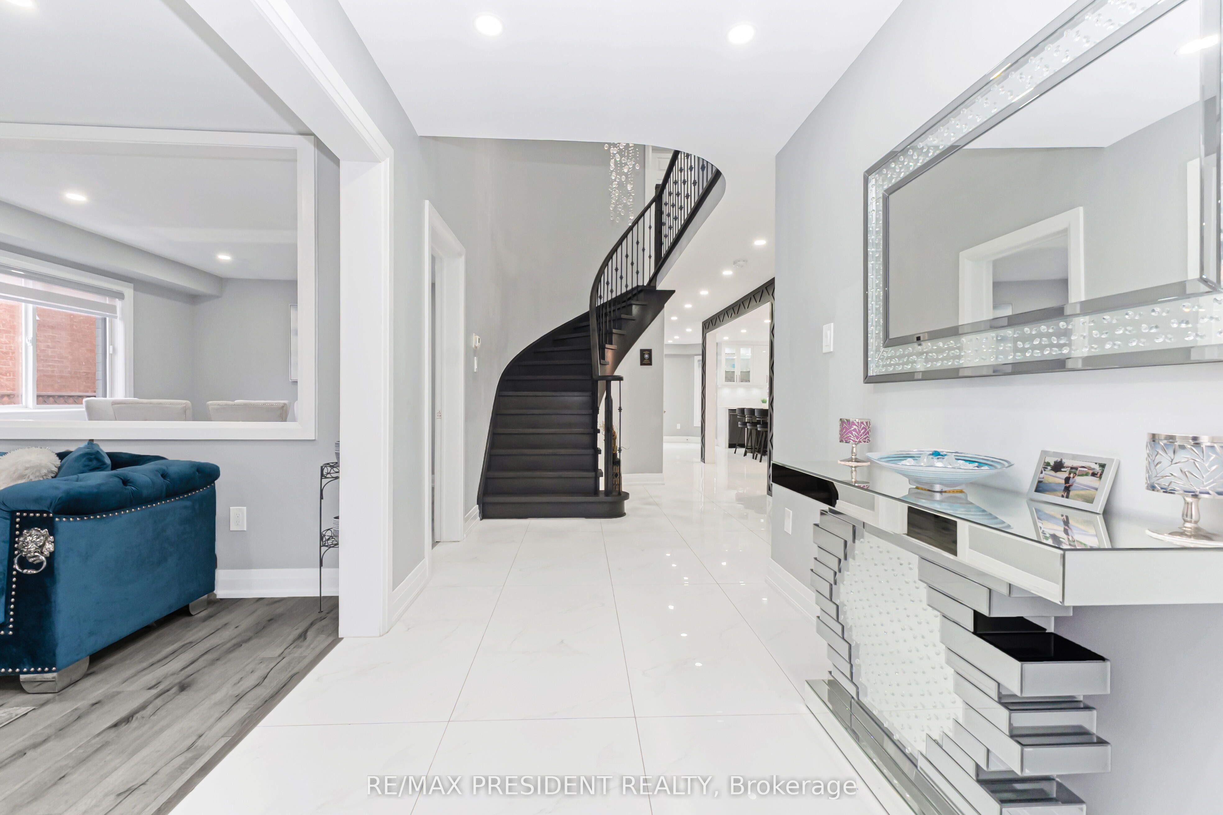 212 Wedgewood Drive