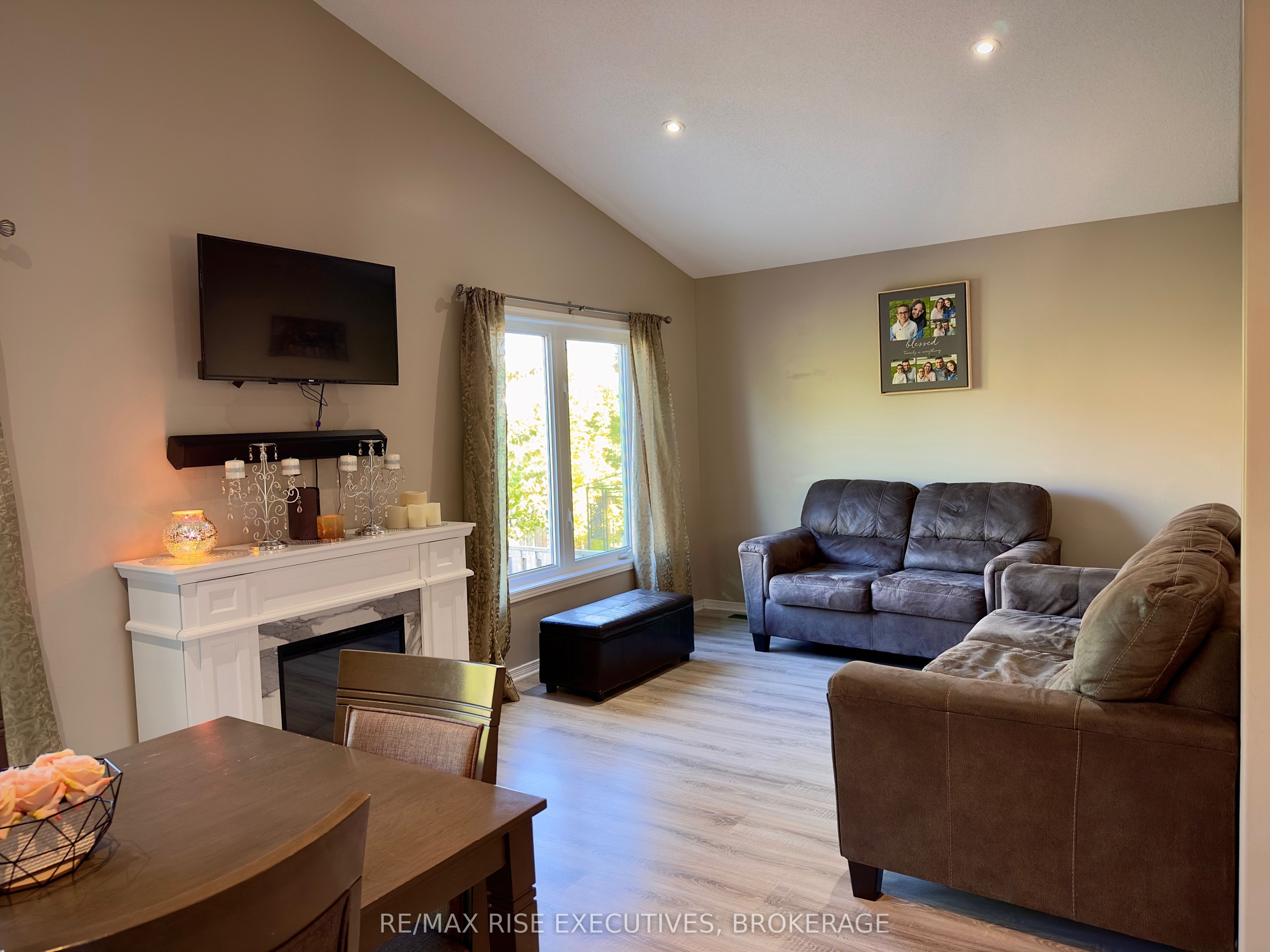 1651 Crimson Crescent