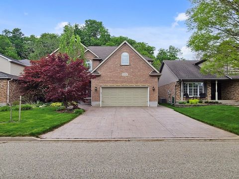 574 Sandbanks Crescent Waterloo ON N2V 2K2