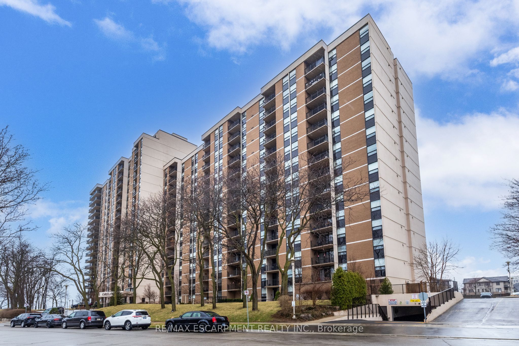 500 Green Road E 1701