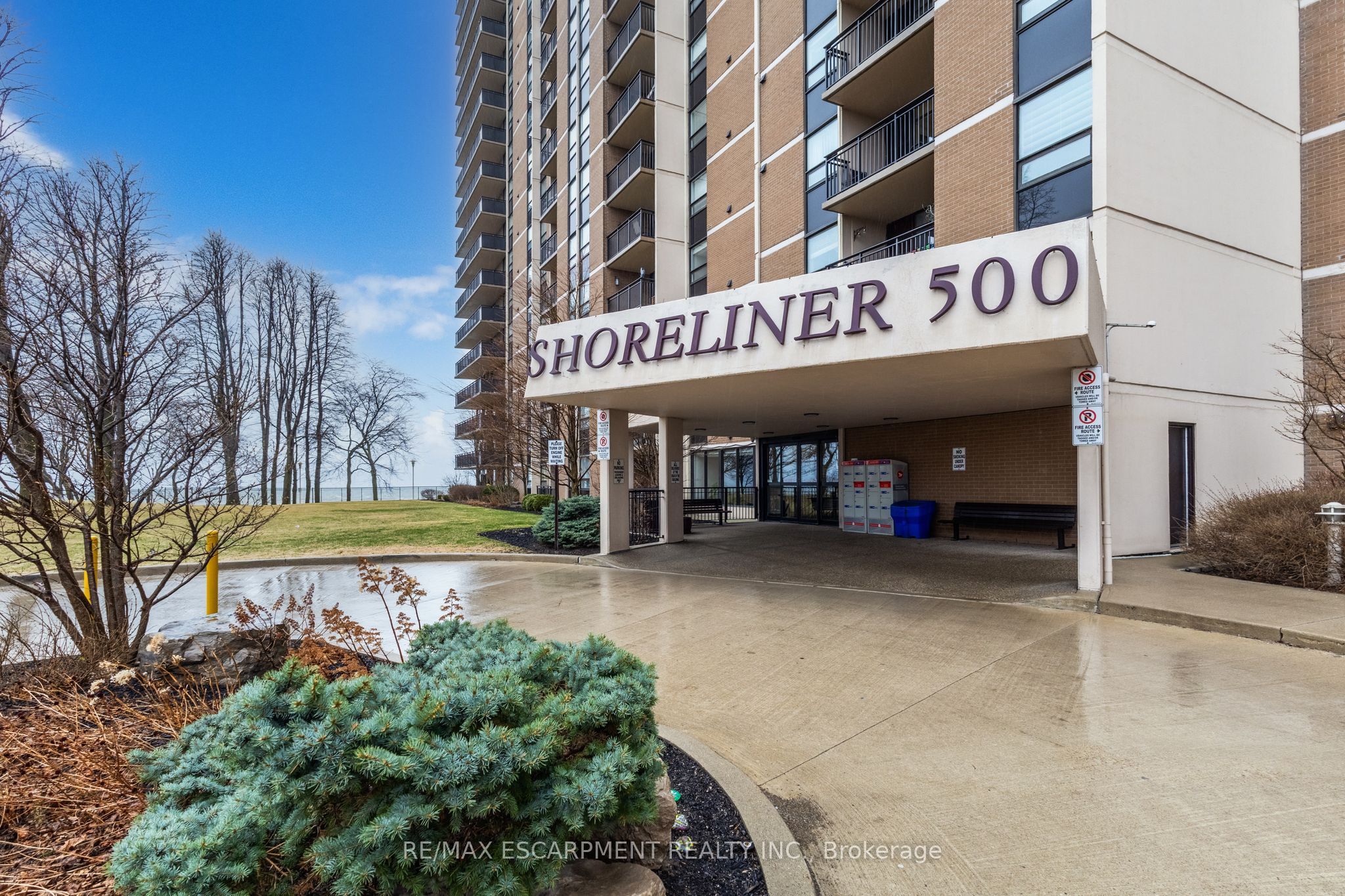 500 Green Road E 1701