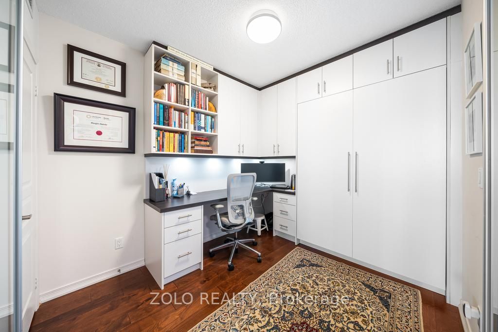 2230 Lake Shore Boulevard W 3802