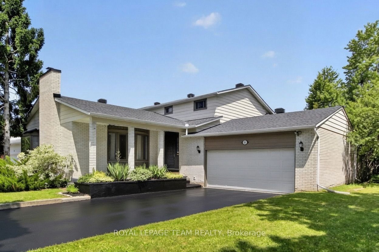 61 Amberwood Crescent