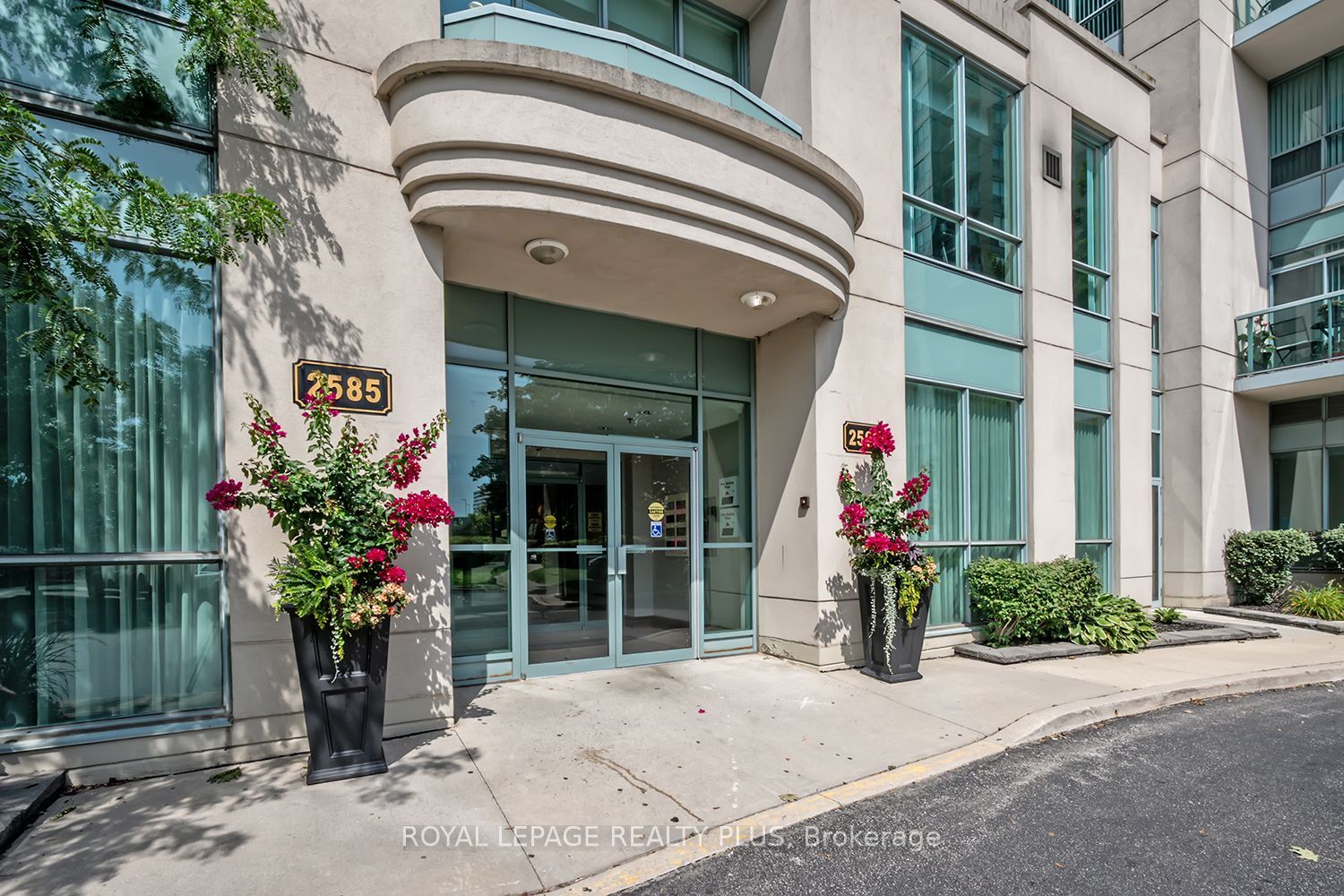 2585 Erin Centre Boulevard 1101