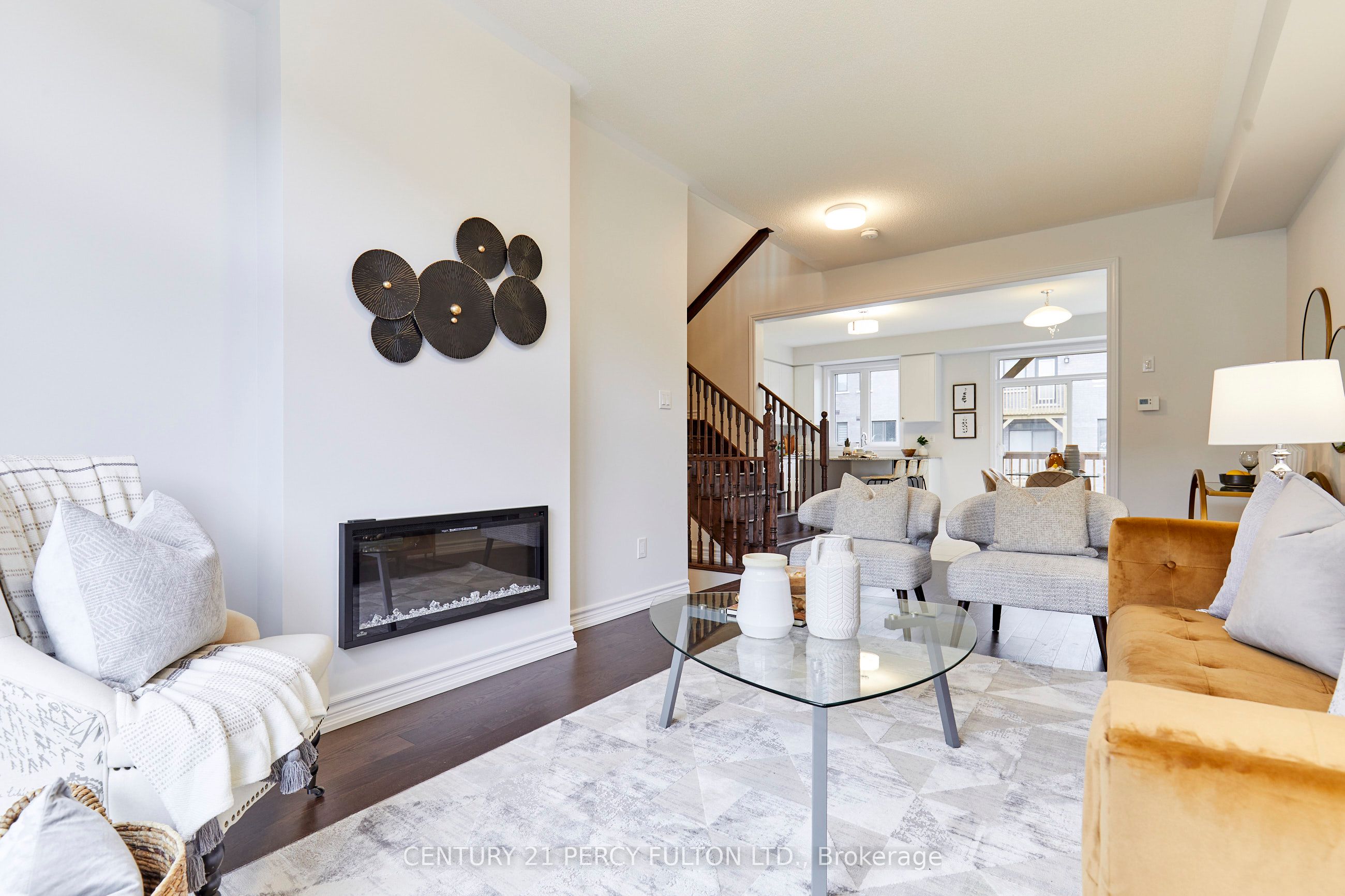 15 Douet Lane