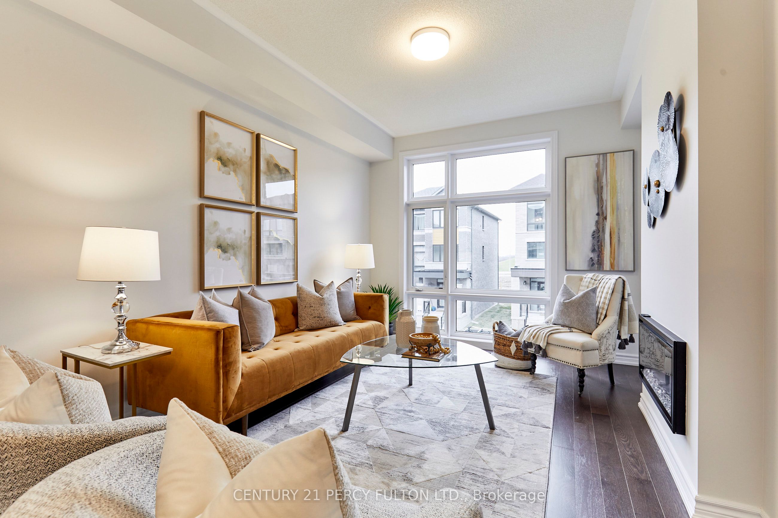 15 Douet Lane