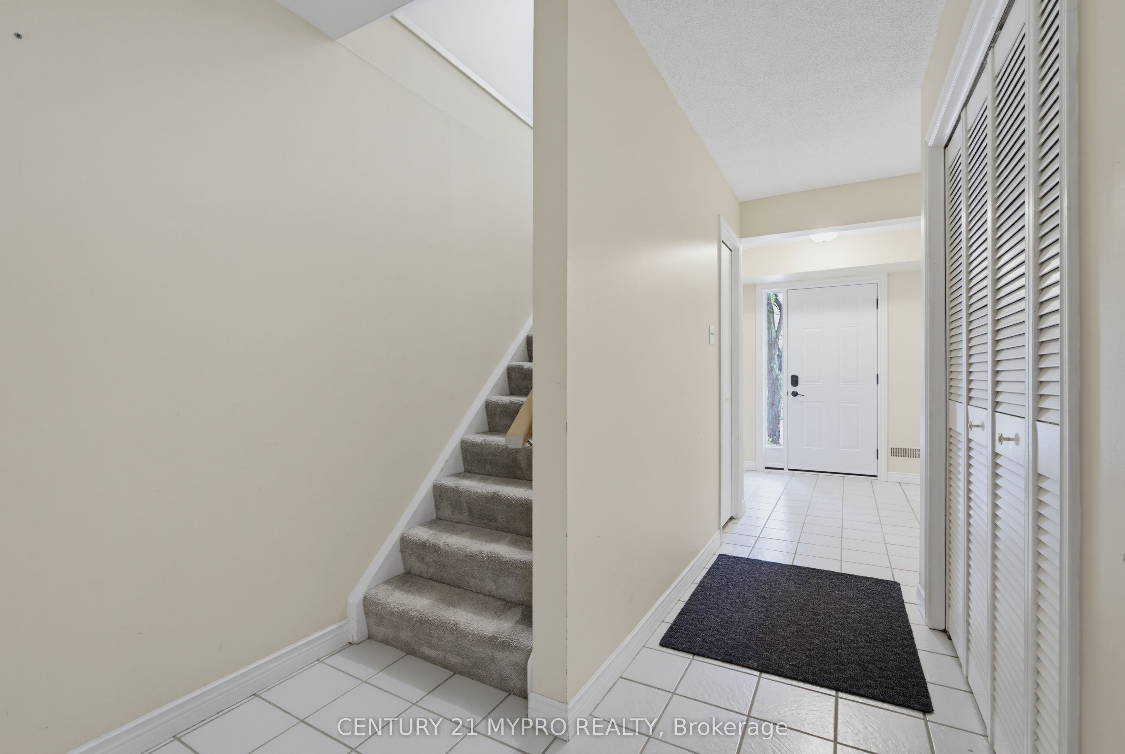 1548 Richmond Street 7