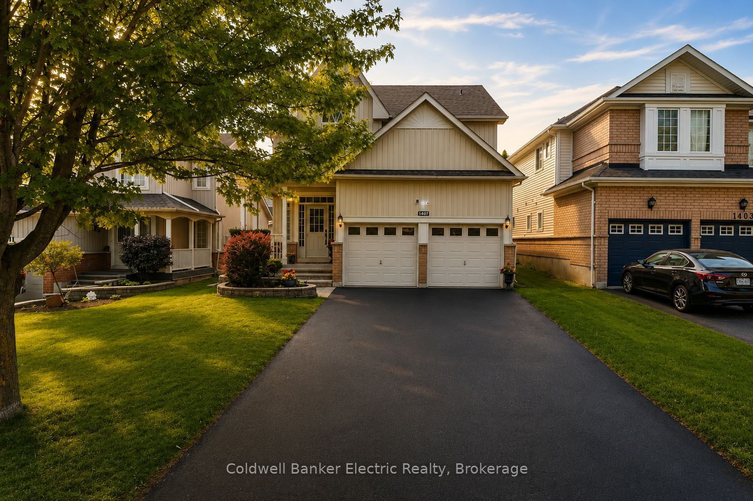 1407 Ashgrove Crescent