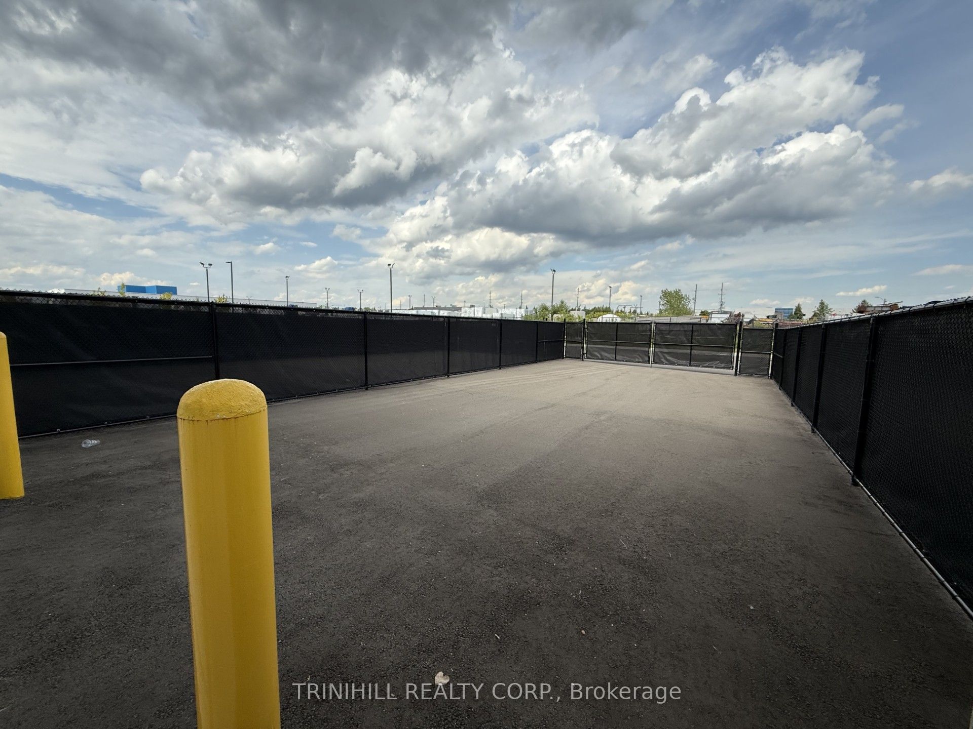 12555 COLERAINE Drive 20-21