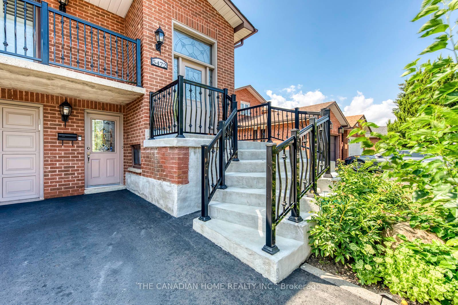 5472 Bourget Drive